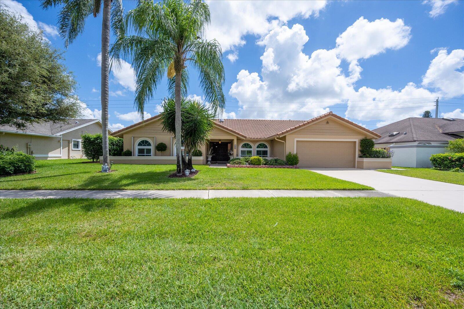 GREENVIEW SHORES 2 OF WELLINGTON - Residential Lease