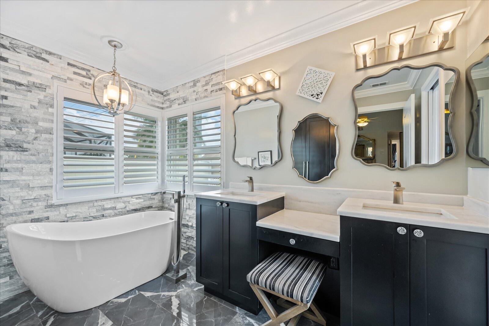 GREENVIEW SHORES 2 OF WELLINGTON - Residential Lease