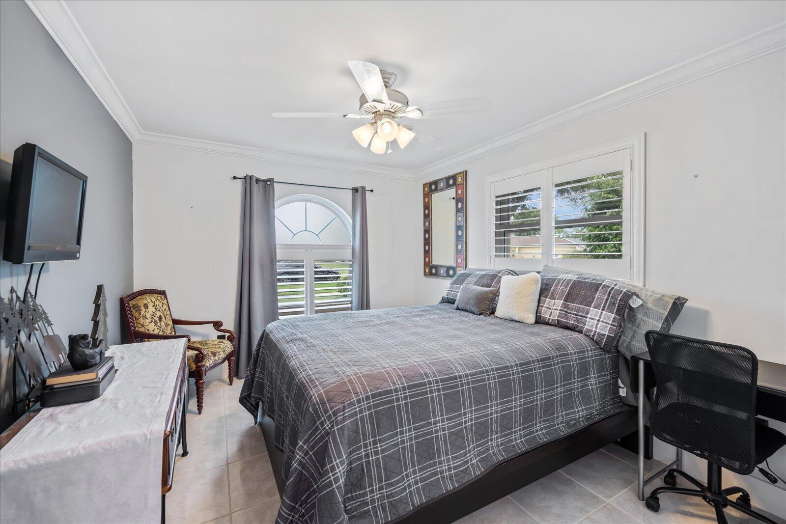 GREENVIEW SHORES 2 OF WELLINGTON - Residential Lease