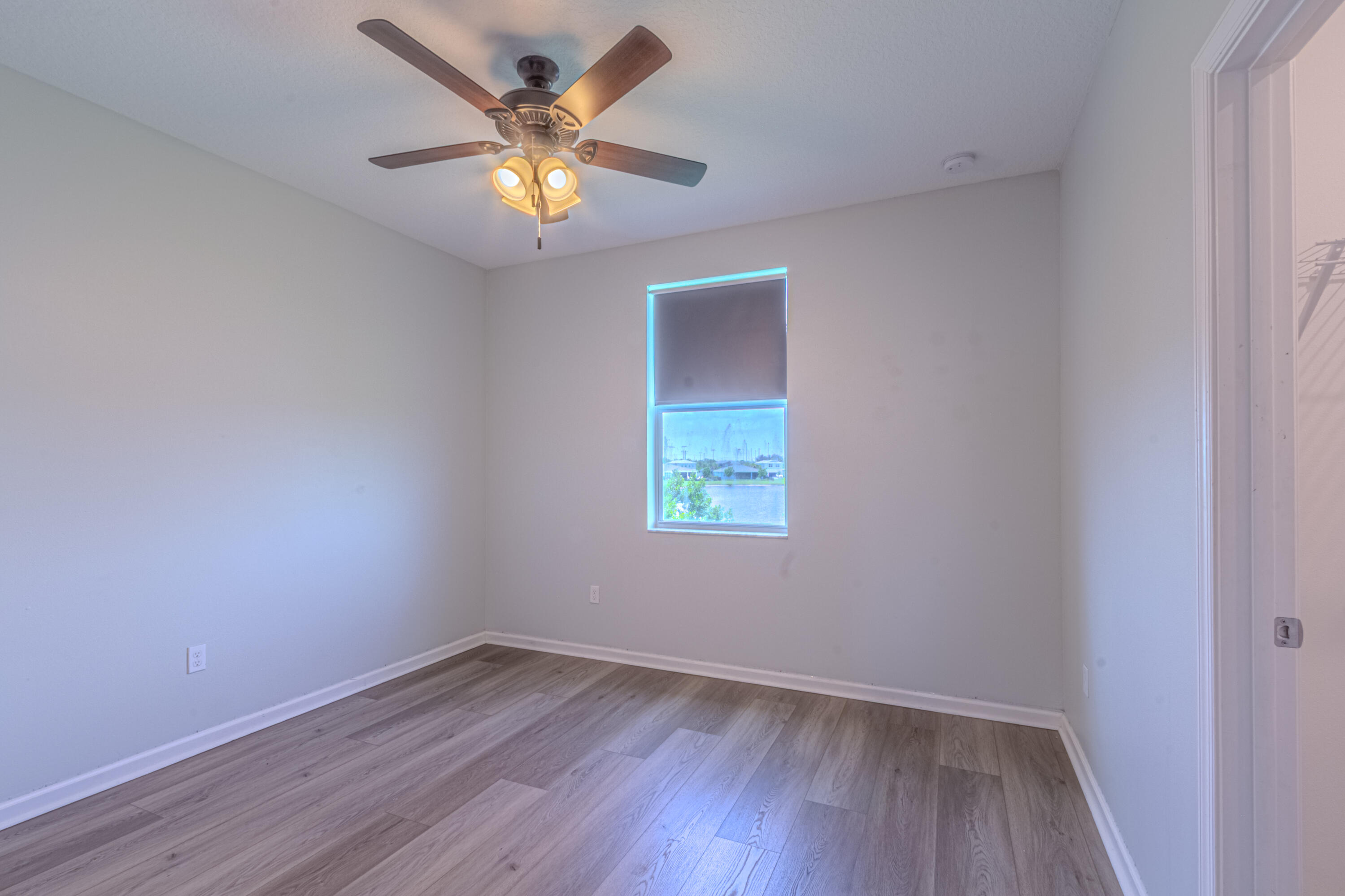 EMERY II - Residential