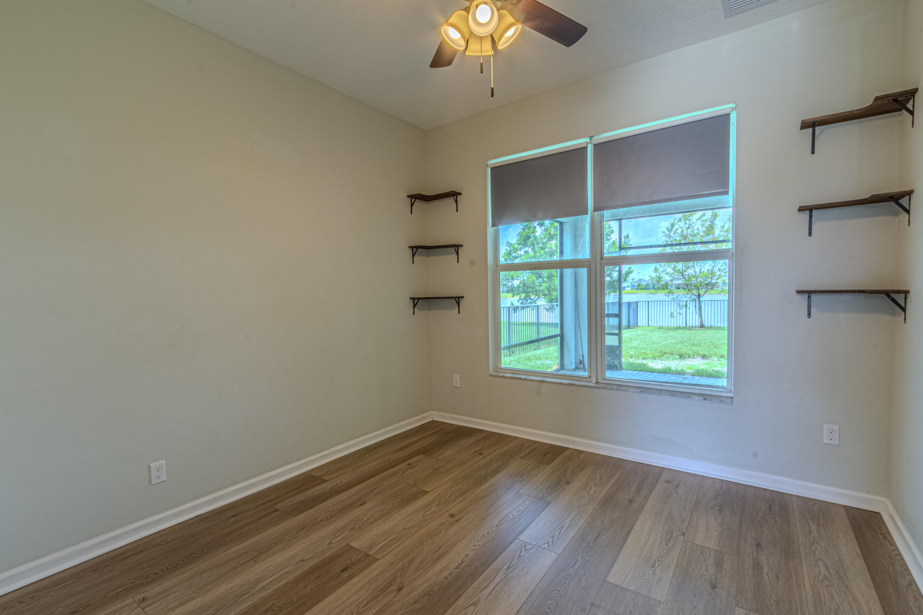 EMERY II - Residential