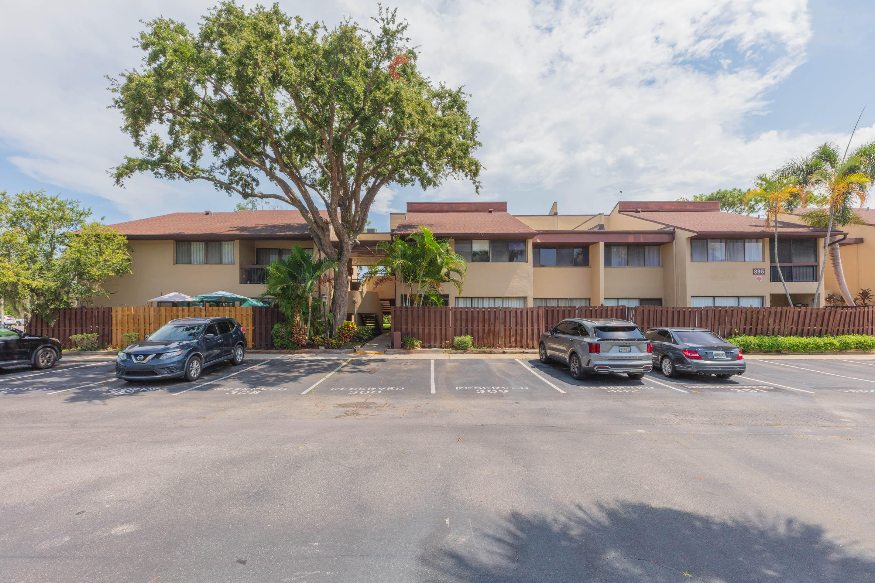 VILLAGE LAKE CONDO - Residential