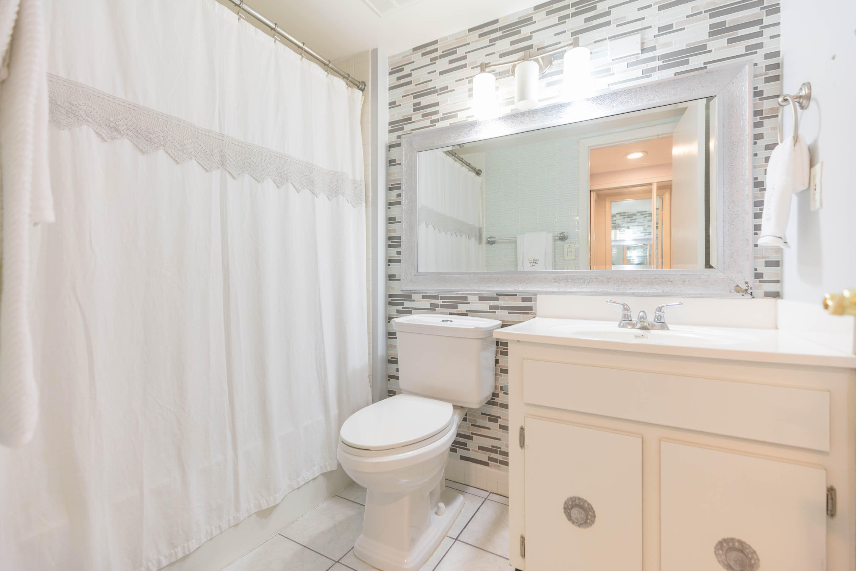 VILLAGE LAKE CONDO - Residential