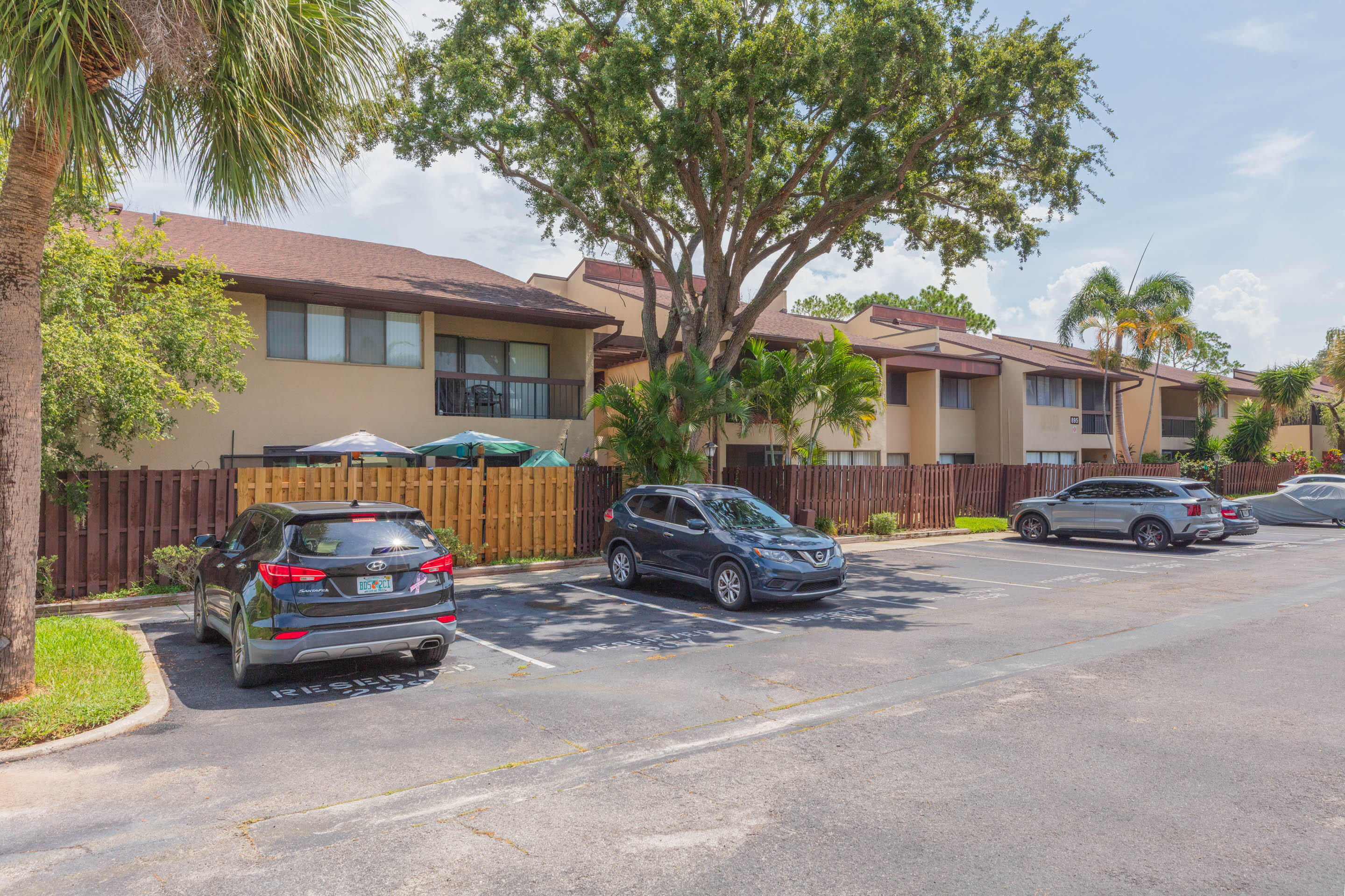 VILLAGE LAKE CONDO - Residential