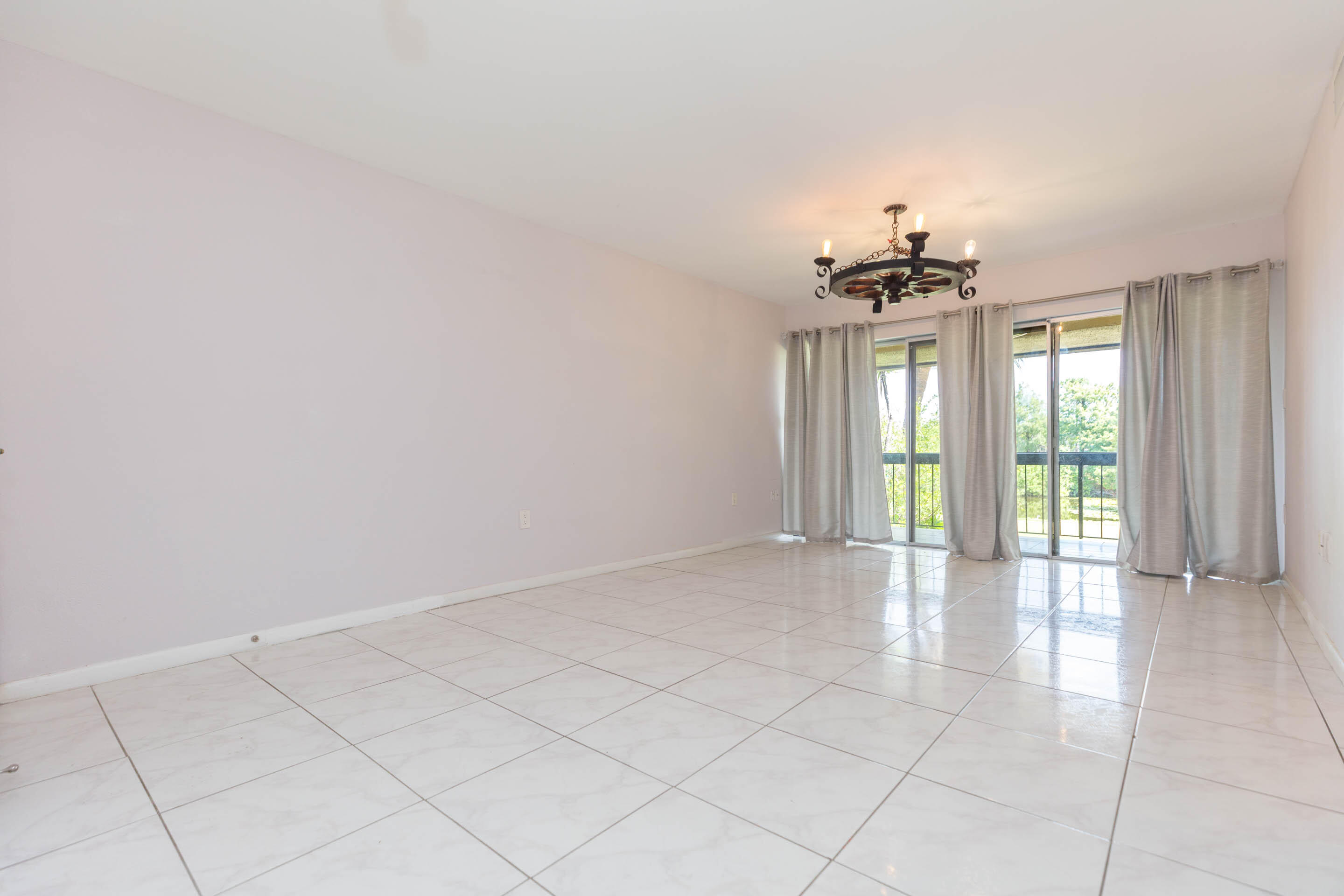 VILLAGE LAKE CONDO - Residential