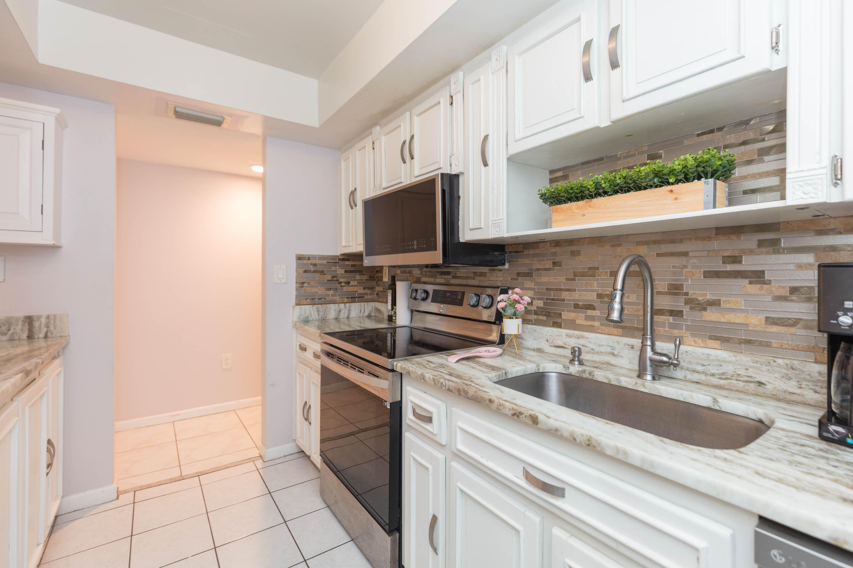 VILLAGE LAKE CONDO - Residential