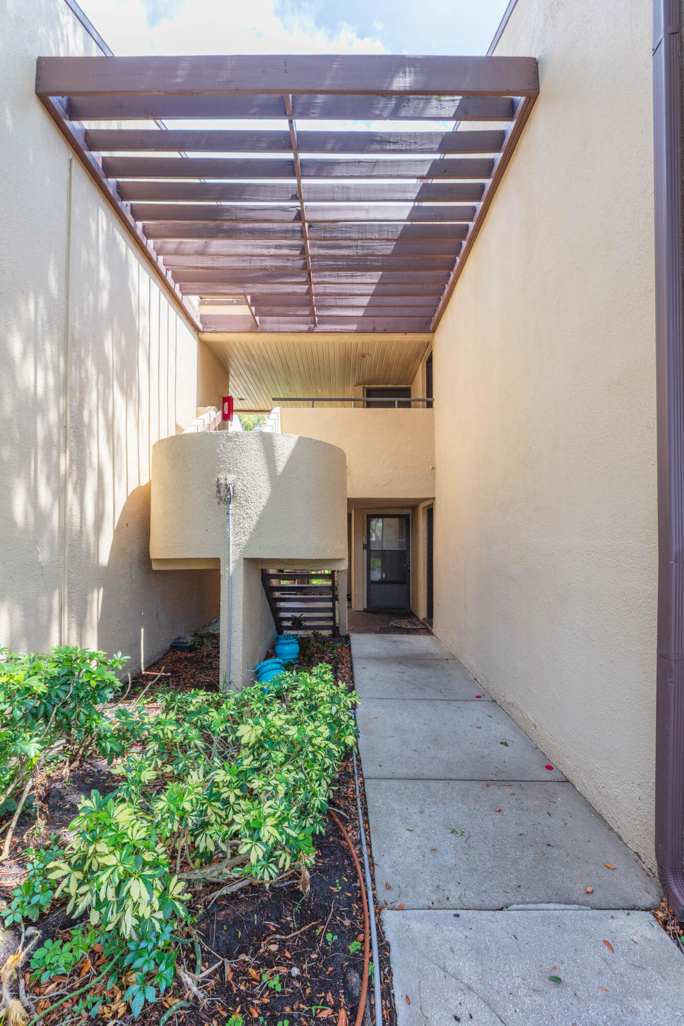Welcome to Village Lake Condominiums in St. Petersburg! This 2 bedroom, 2 bath second floor unit offers 885 square feet with ceramic tile throughout, ceiling fans, a private balcony, and an in unit washer and dryer that convey. One monthly fee covers water, sewer, trash, cable TV, exterior and grounds maintenance, and the community pool. Assigned parking plus guest spaces. Enjoy the pool, clubhouse, tennis courts, and car care station, minutes from I-275, Gandy Blvd, downtown St. Pete, Tampa, and the Gulf beaches. Priced to sell at $160,000!