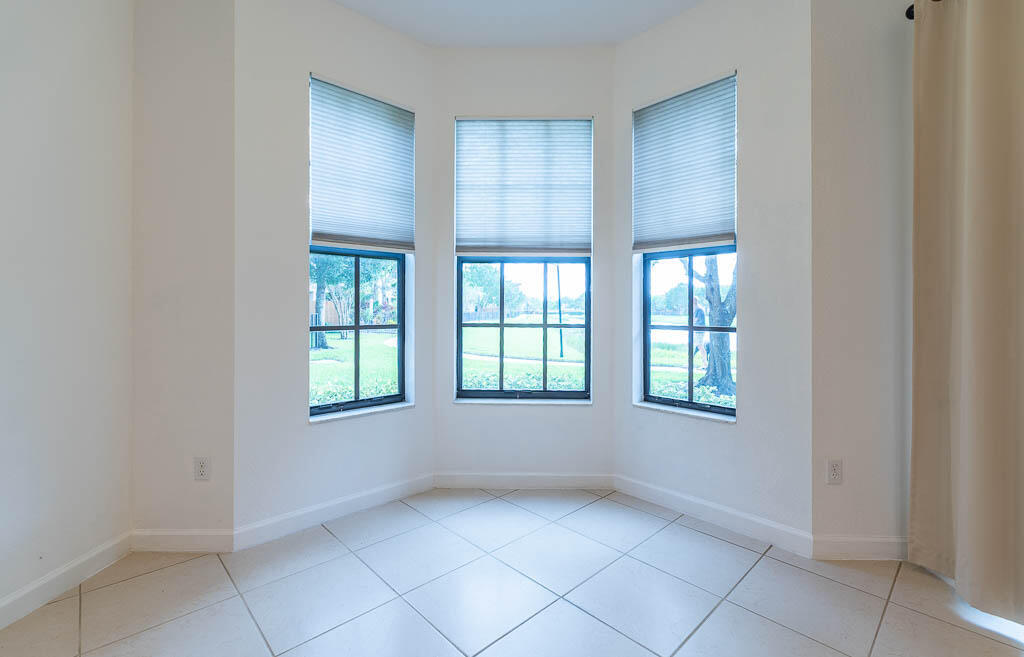 WELLINGTON PARC - Residential Lease