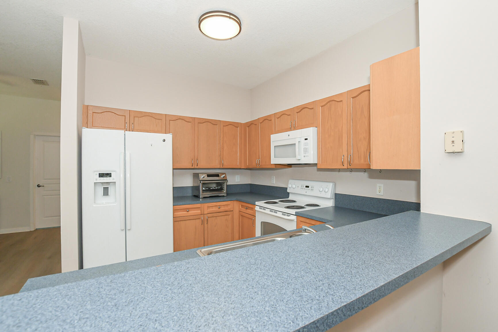 RIVER PLACE ON THE ST LUCIE NO 5 - Residential Lease