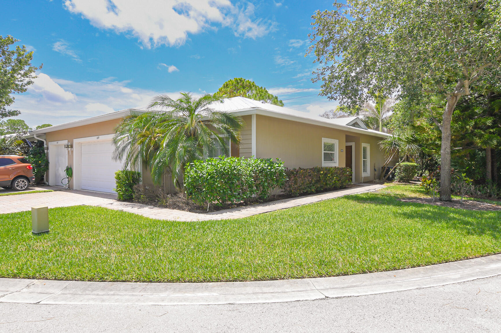 RIVER PLACE ON THE ST LUCIE NO 5 - Residential Lease