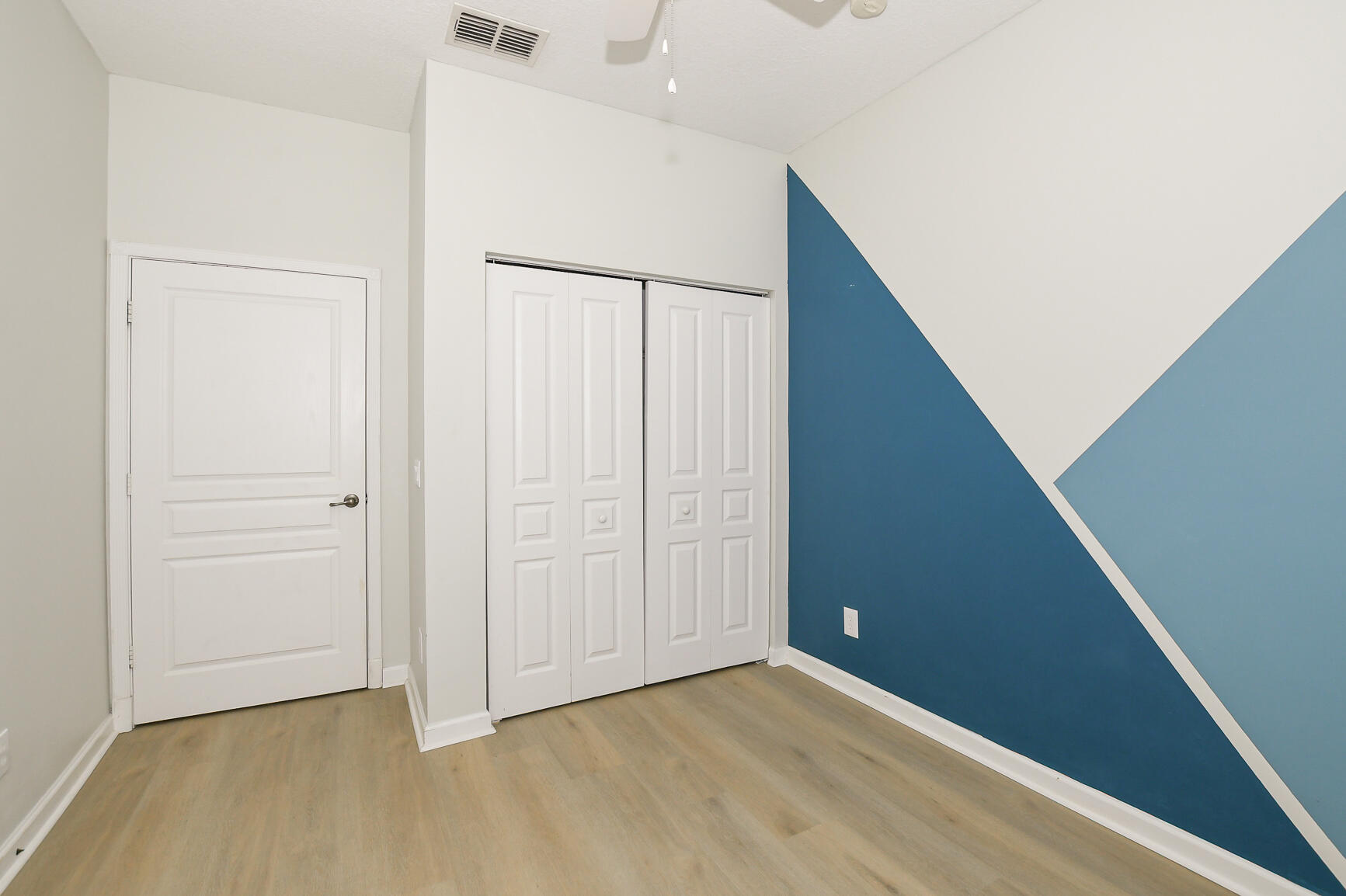 RIVER PLACE ON THE ST LUCIE NO 5 - Residential Lease