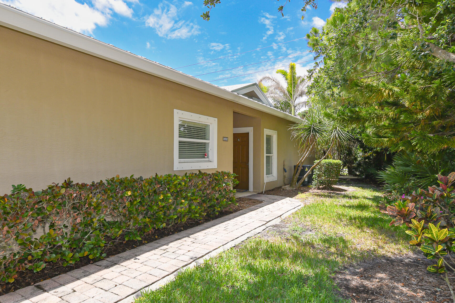 RIVER PLACE ON THE ST LUCIE NO 5 - Residential Lease
