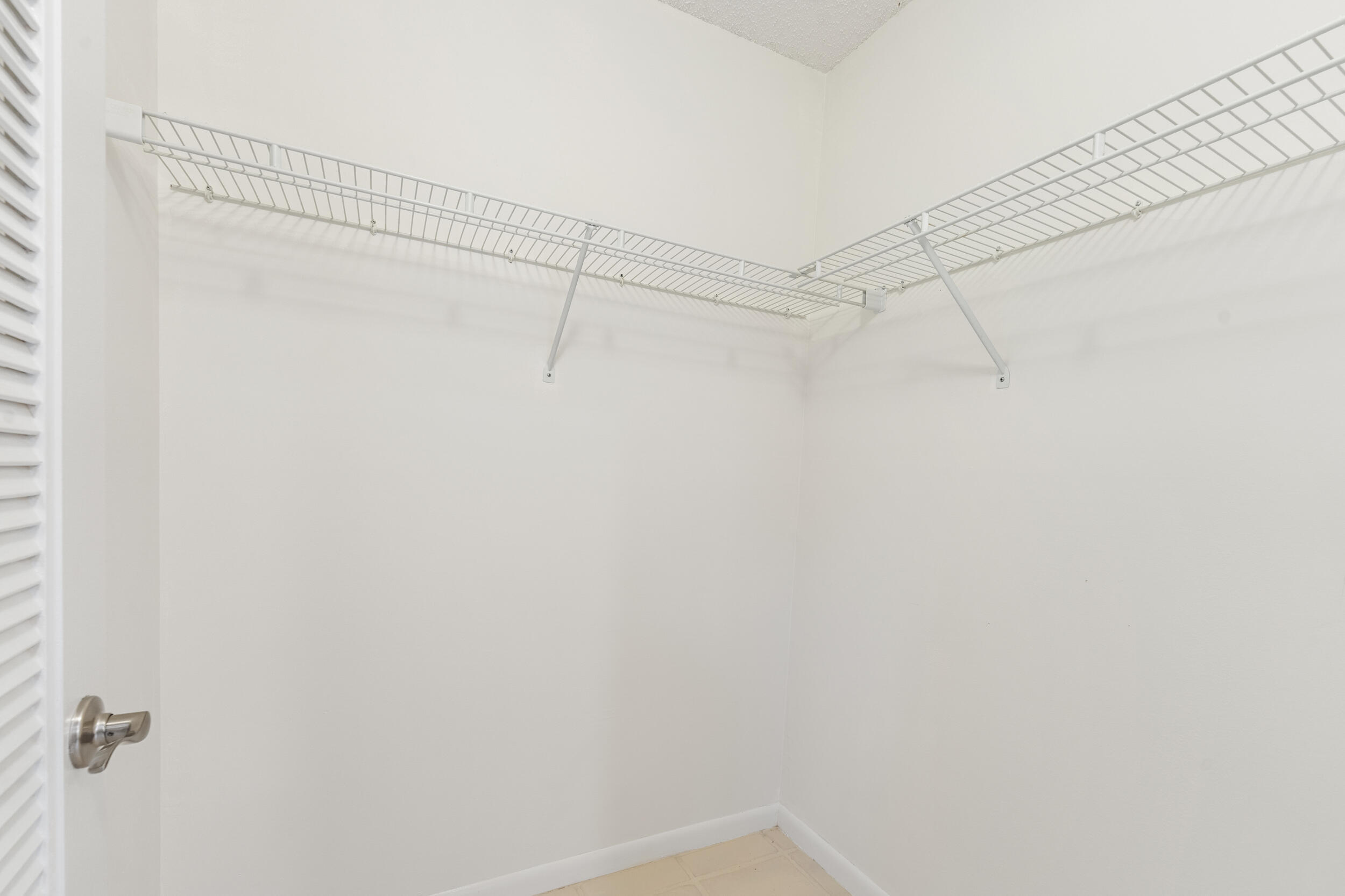 ABERDEEN 4 - Residential