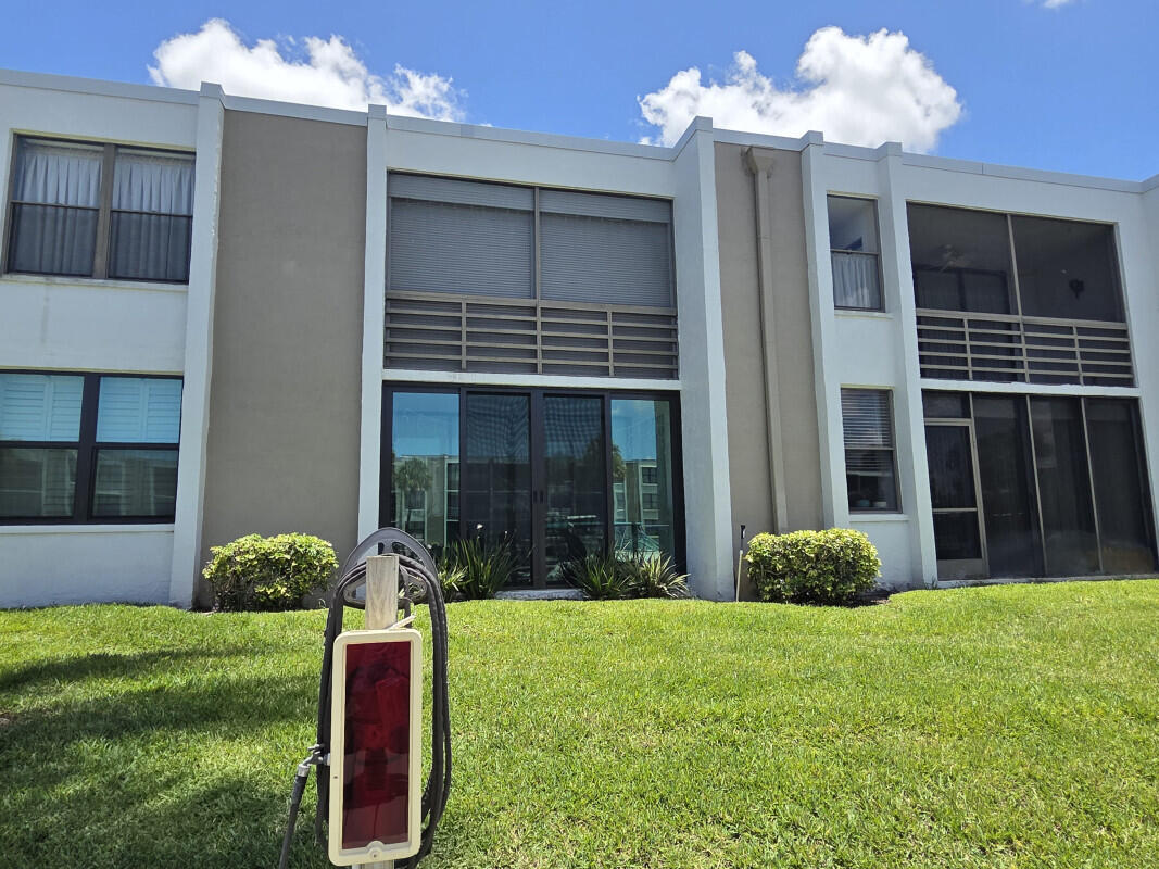 CIRCLE BAY YACHT CLUB CONDO - Residential