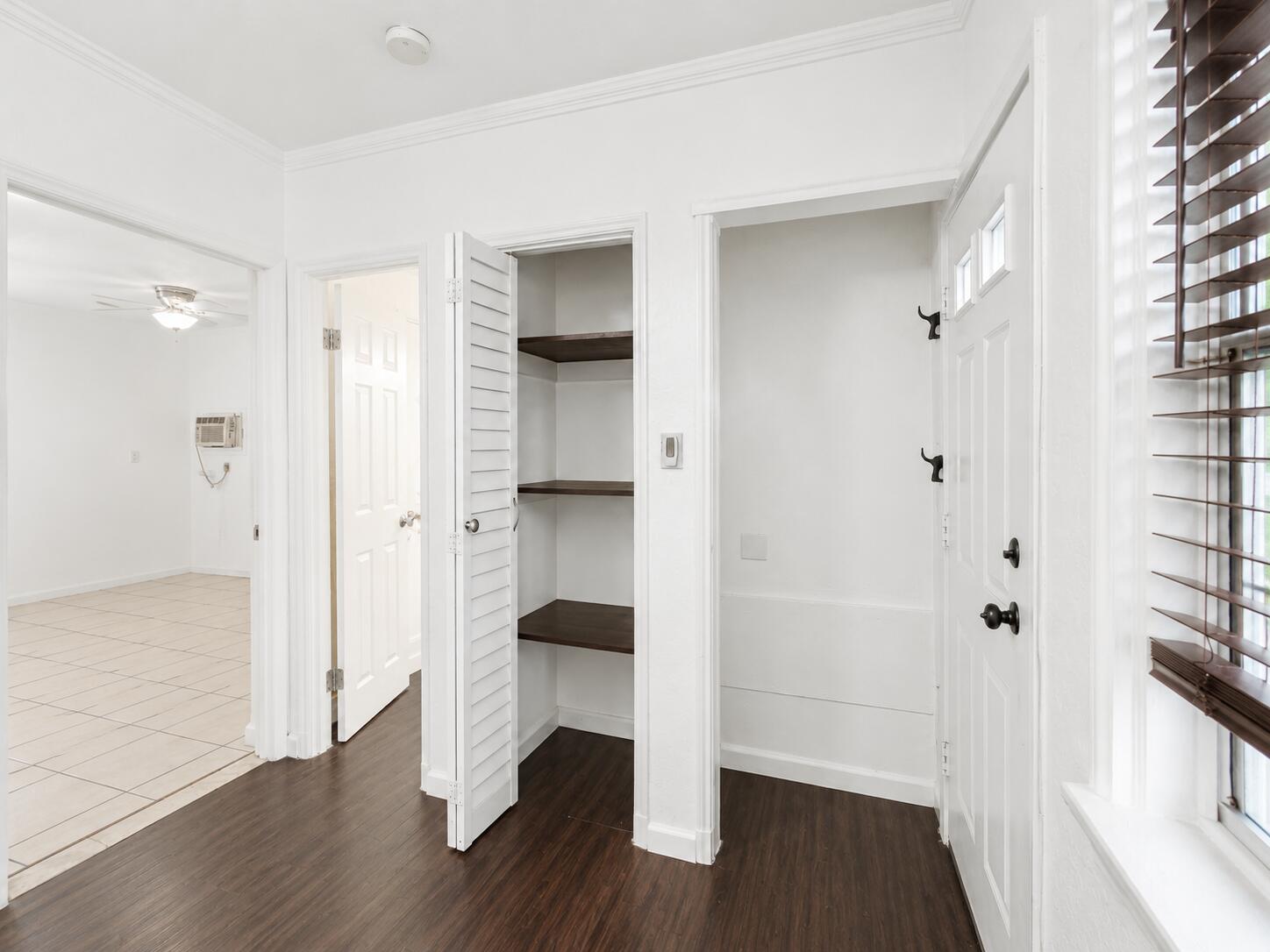 HOLLYWOOD - Residential Lease