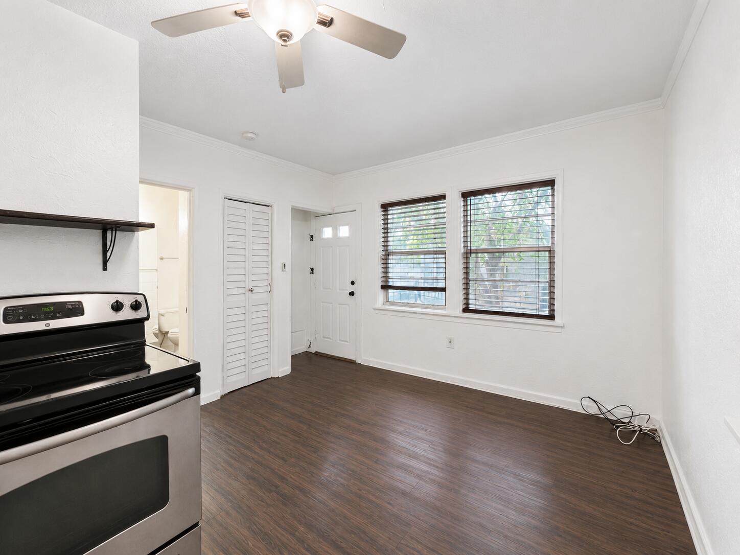HOLLYWOOD - Residential Lease