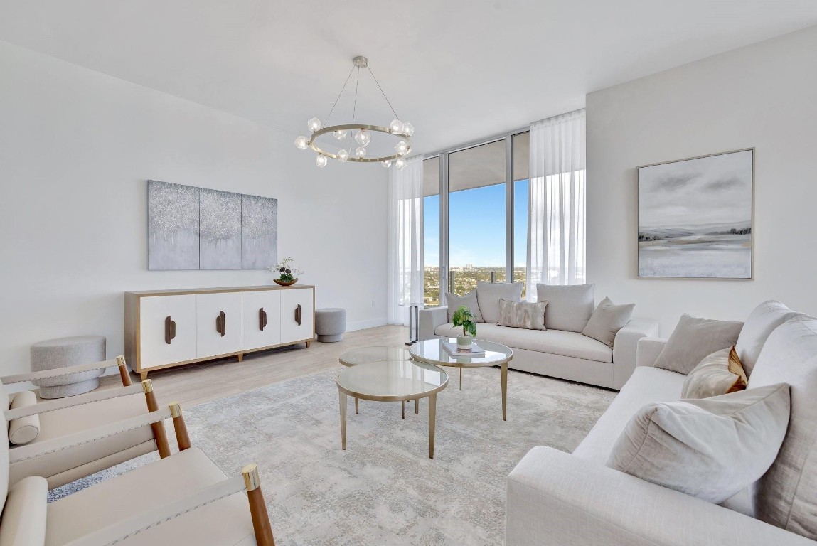 Four Seasons - Residential