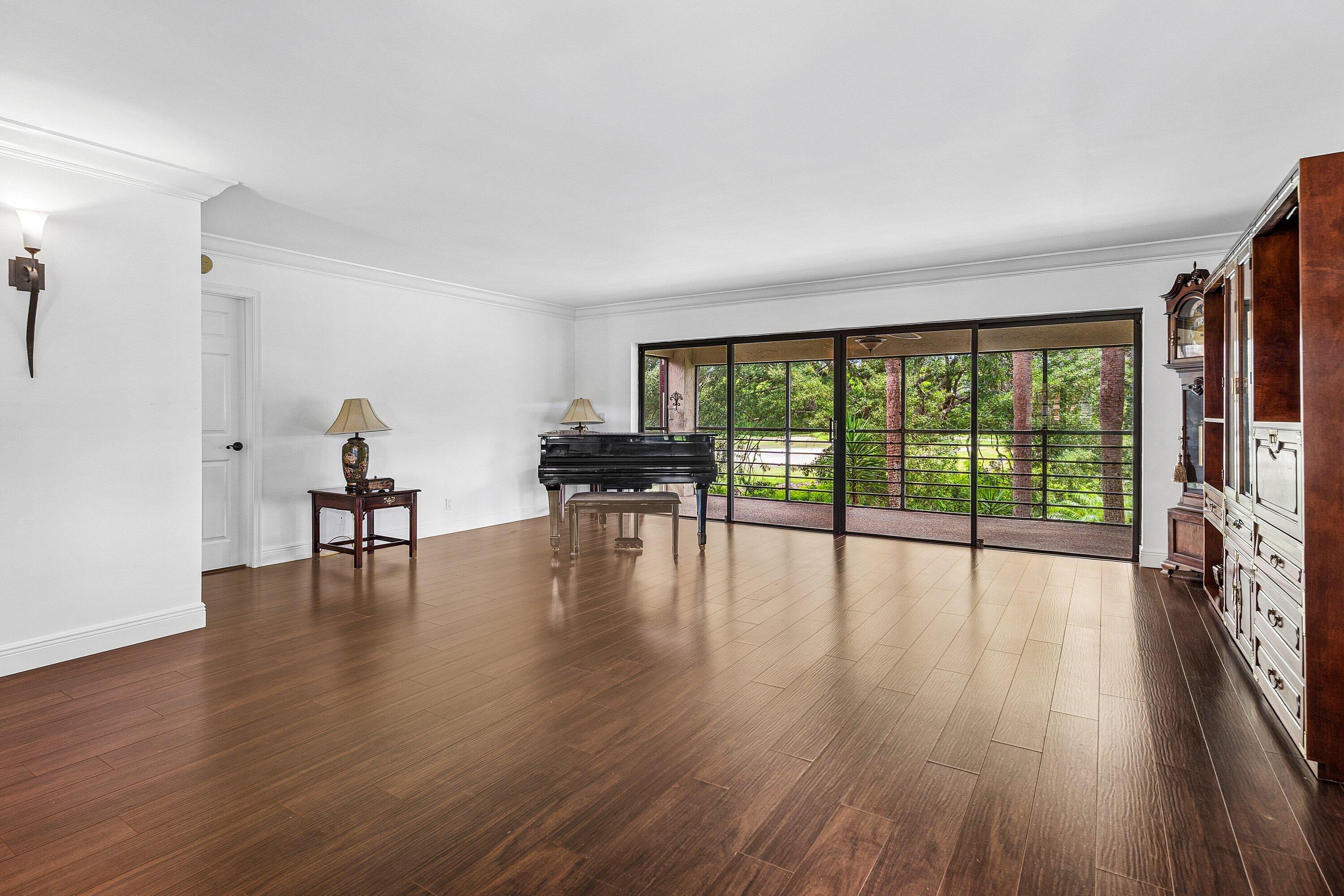 ASPEN GLEN CONDO - Residential