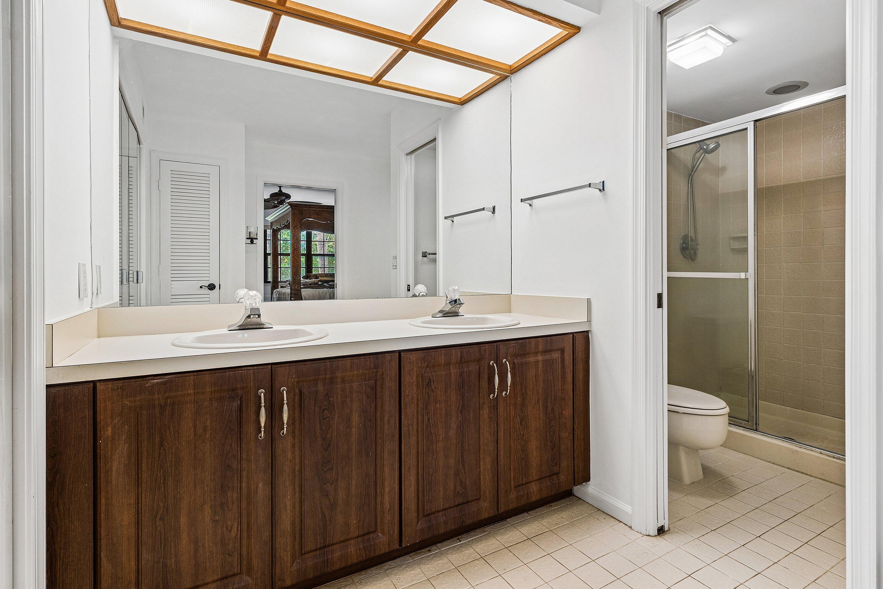 ASPEN GLEN CONDO - Residential