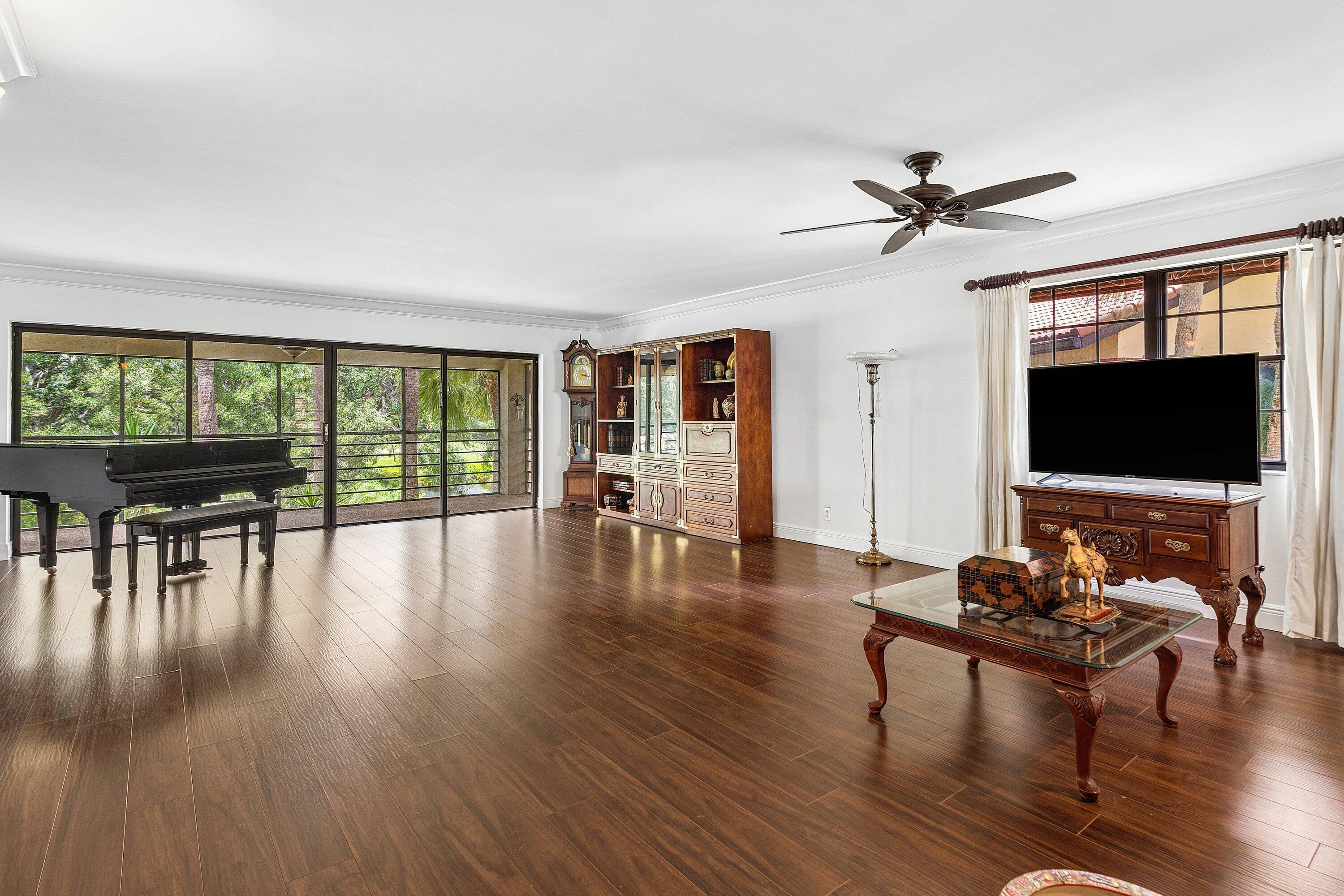 ASPEN GLEN CONDO - Residential