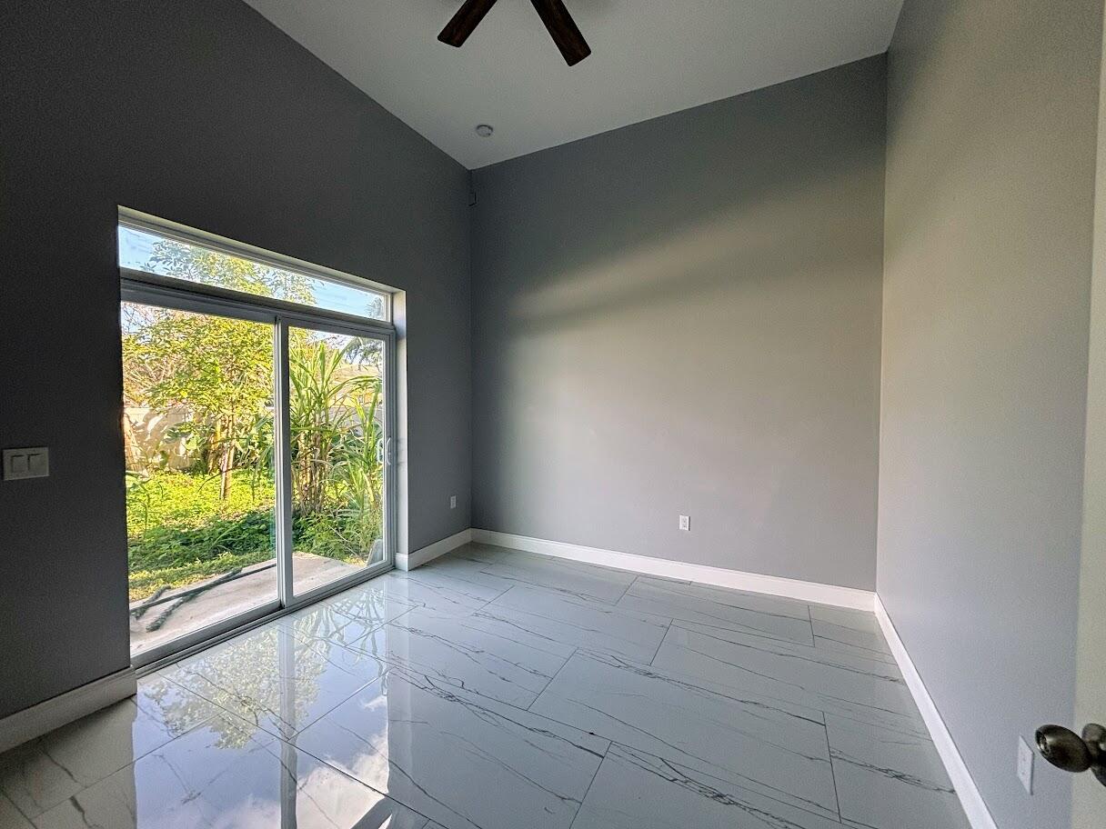 LOXAHATCHEE - Residential Lease
