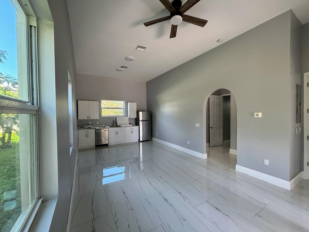 LOXAHATCHEE - Residential Lease