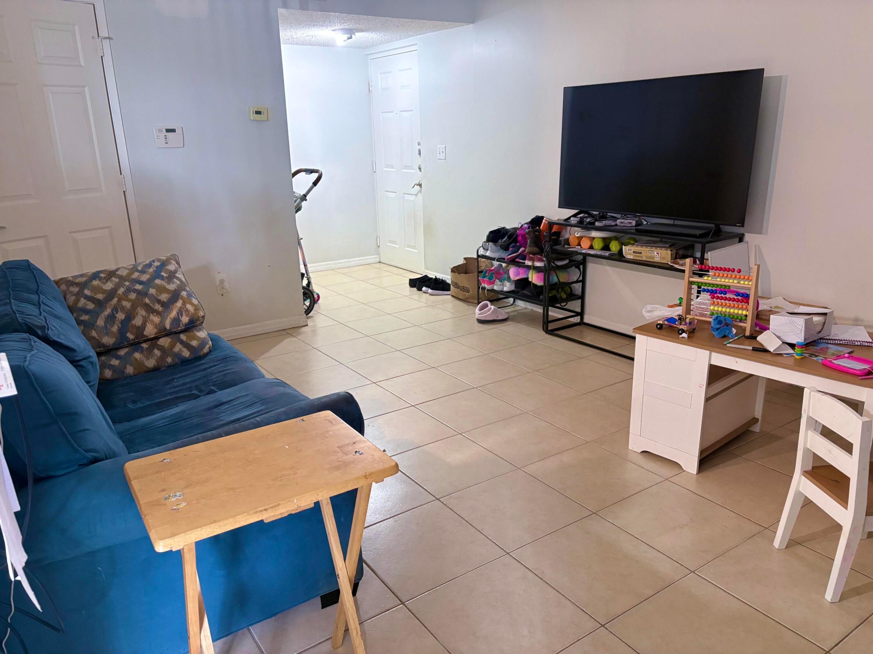 ROYAL GRAND CONDO - Residential