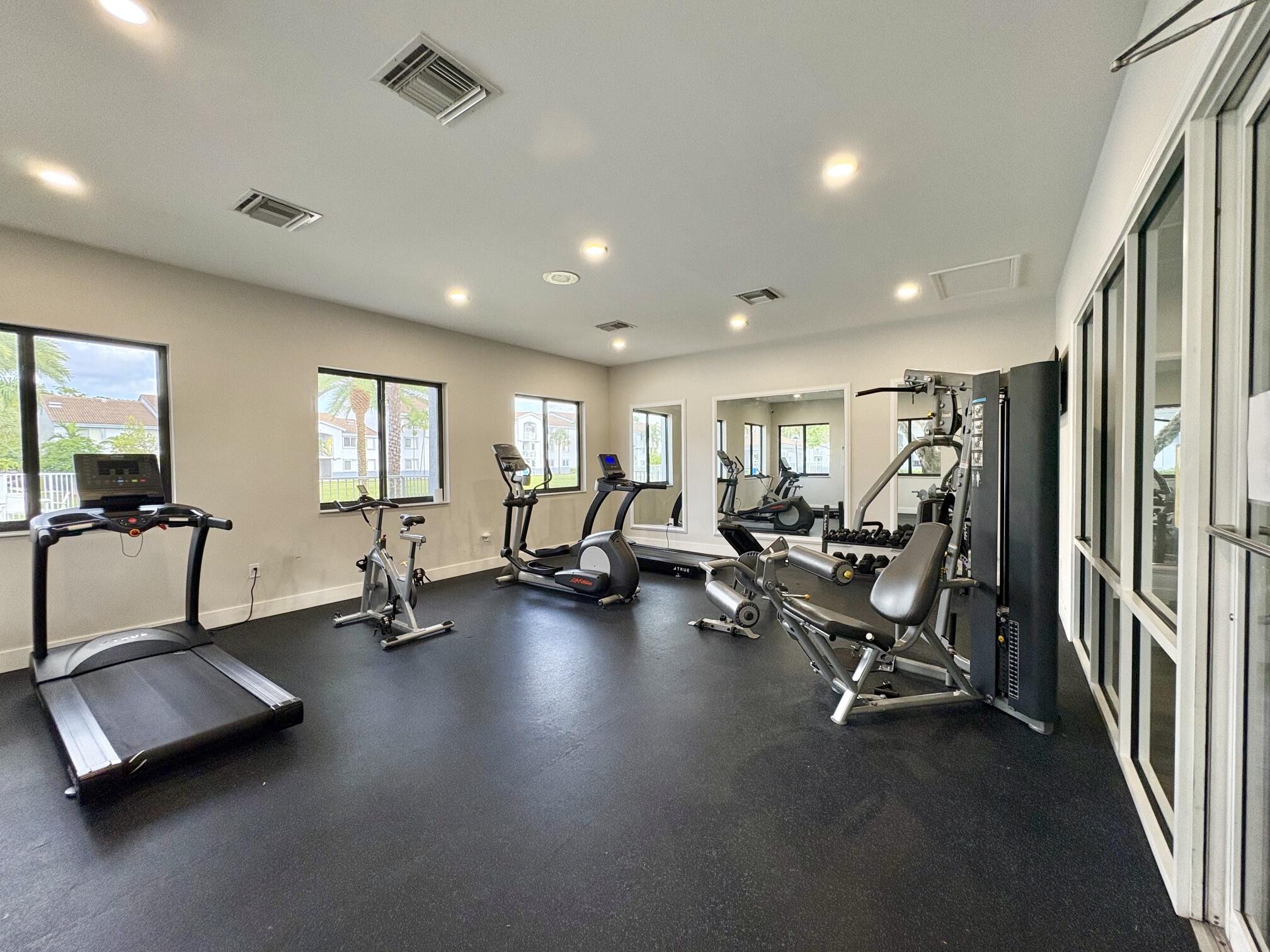 ROYAL GRAND CONDO - Residential