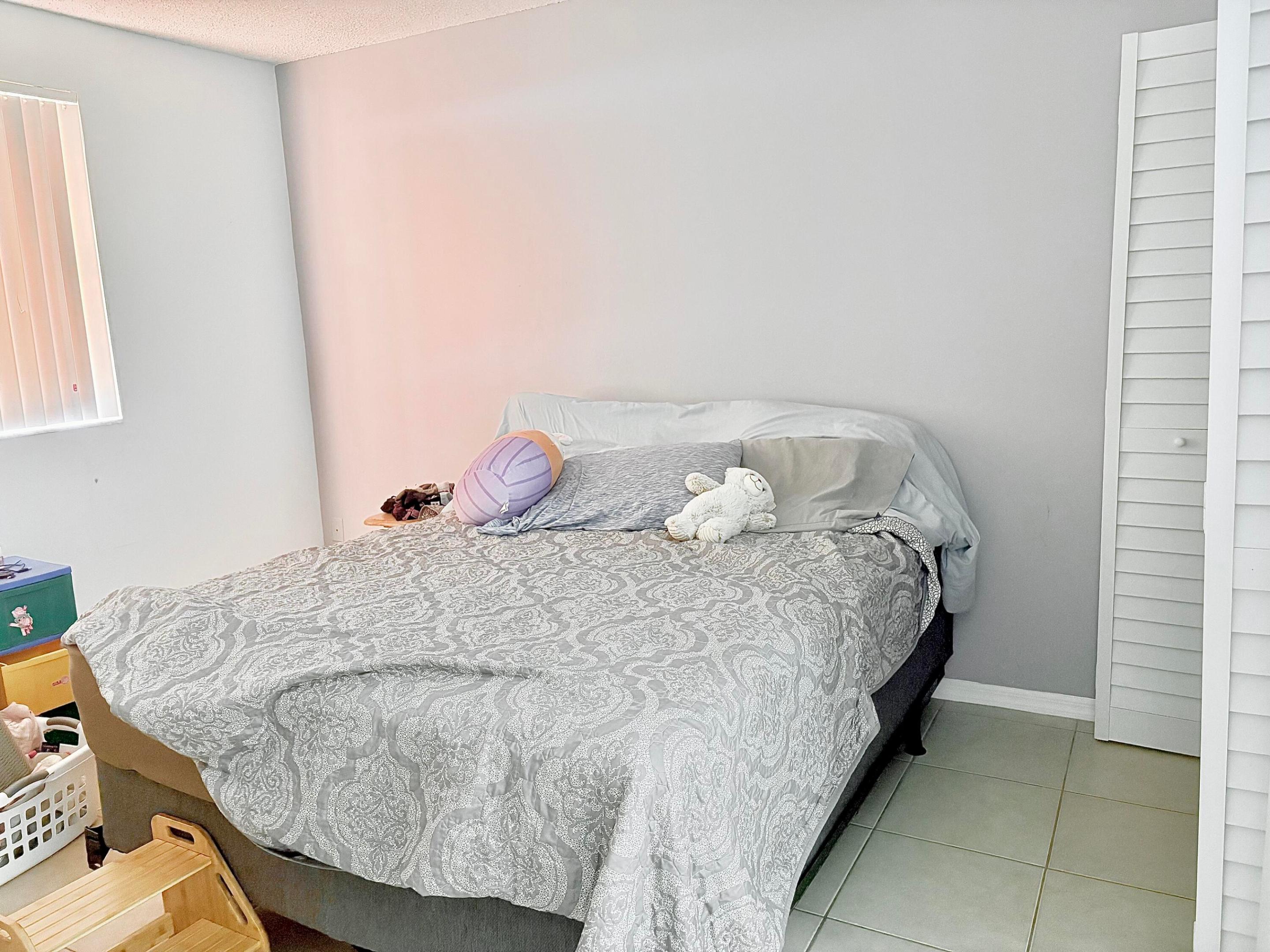 ROYAL GRAND CONDO - Residential