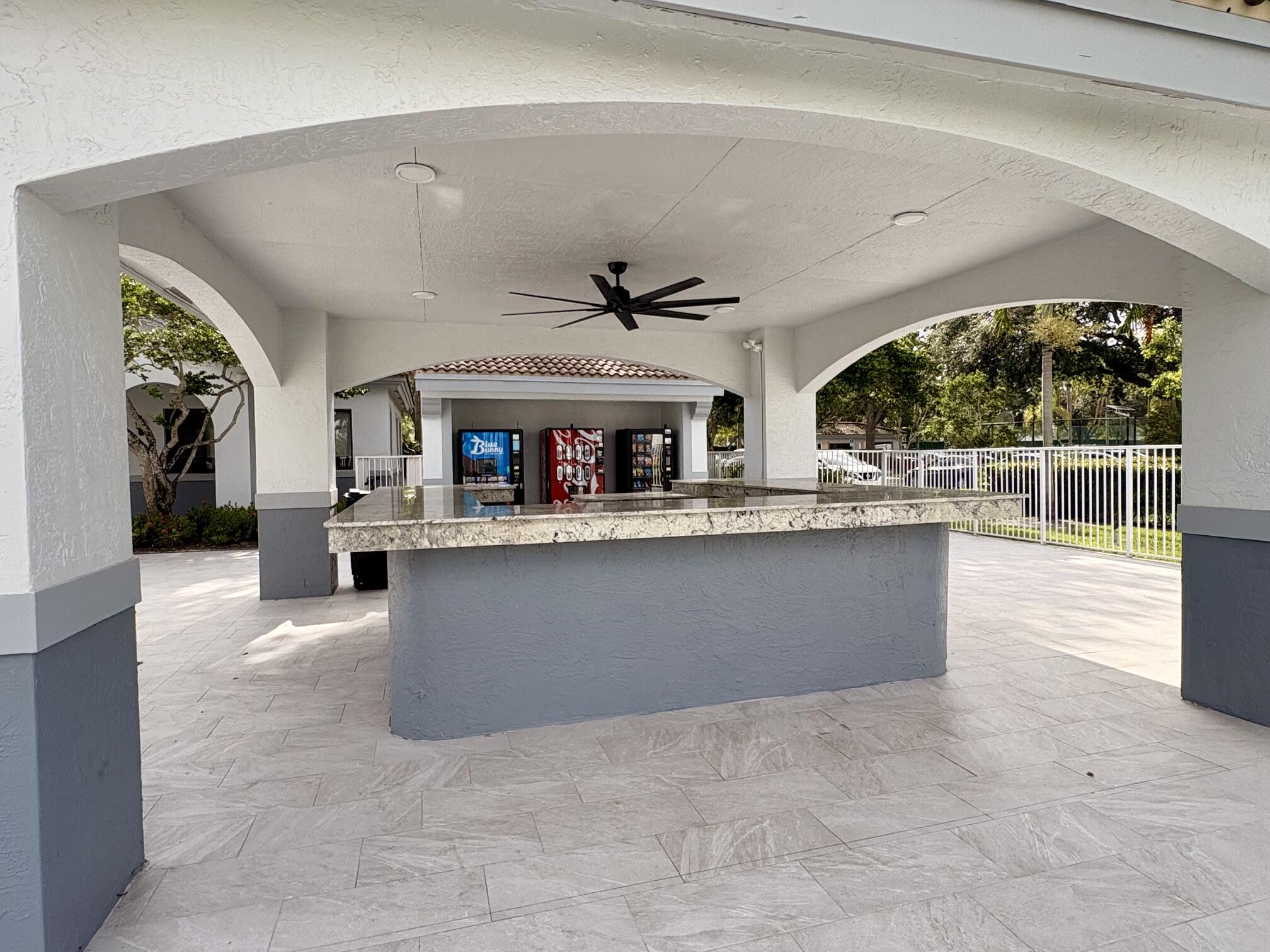 ROYAL GRAND CONDO - Residential