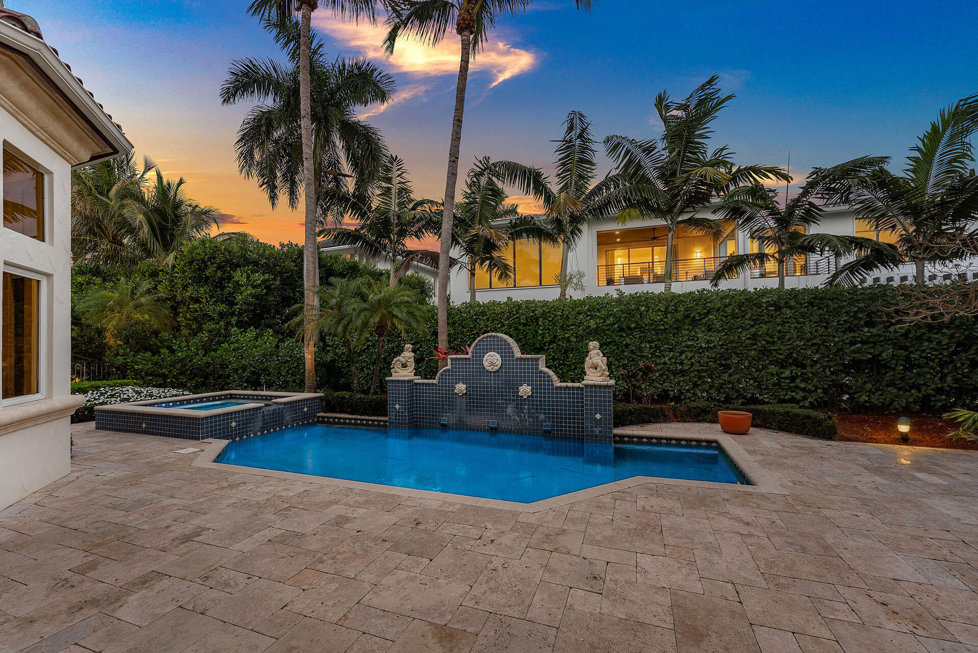 ROYAL PALM YACHT & COUNTRY CLUB - Residential