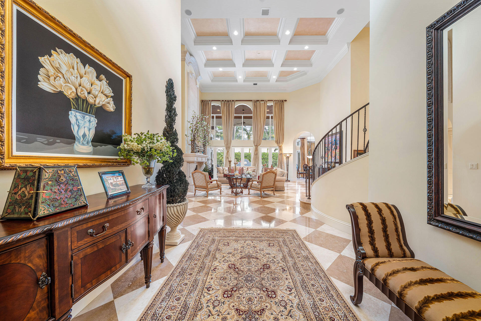 ROYAL PALM YACHT & COUNTRY CLUB - Residential