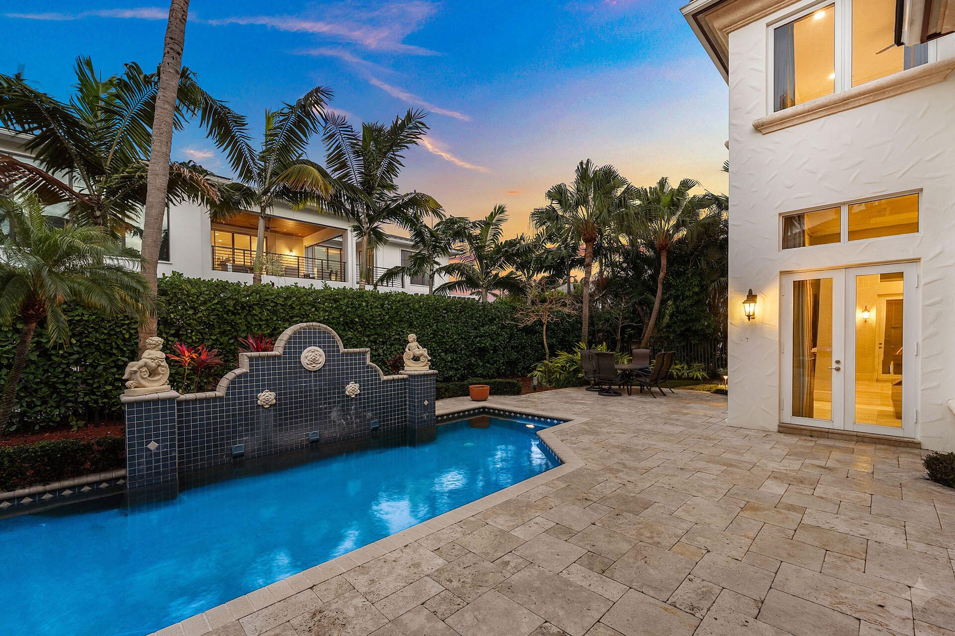 ROYAL PALM YACHT & COUNTRY CLUB - Residential
