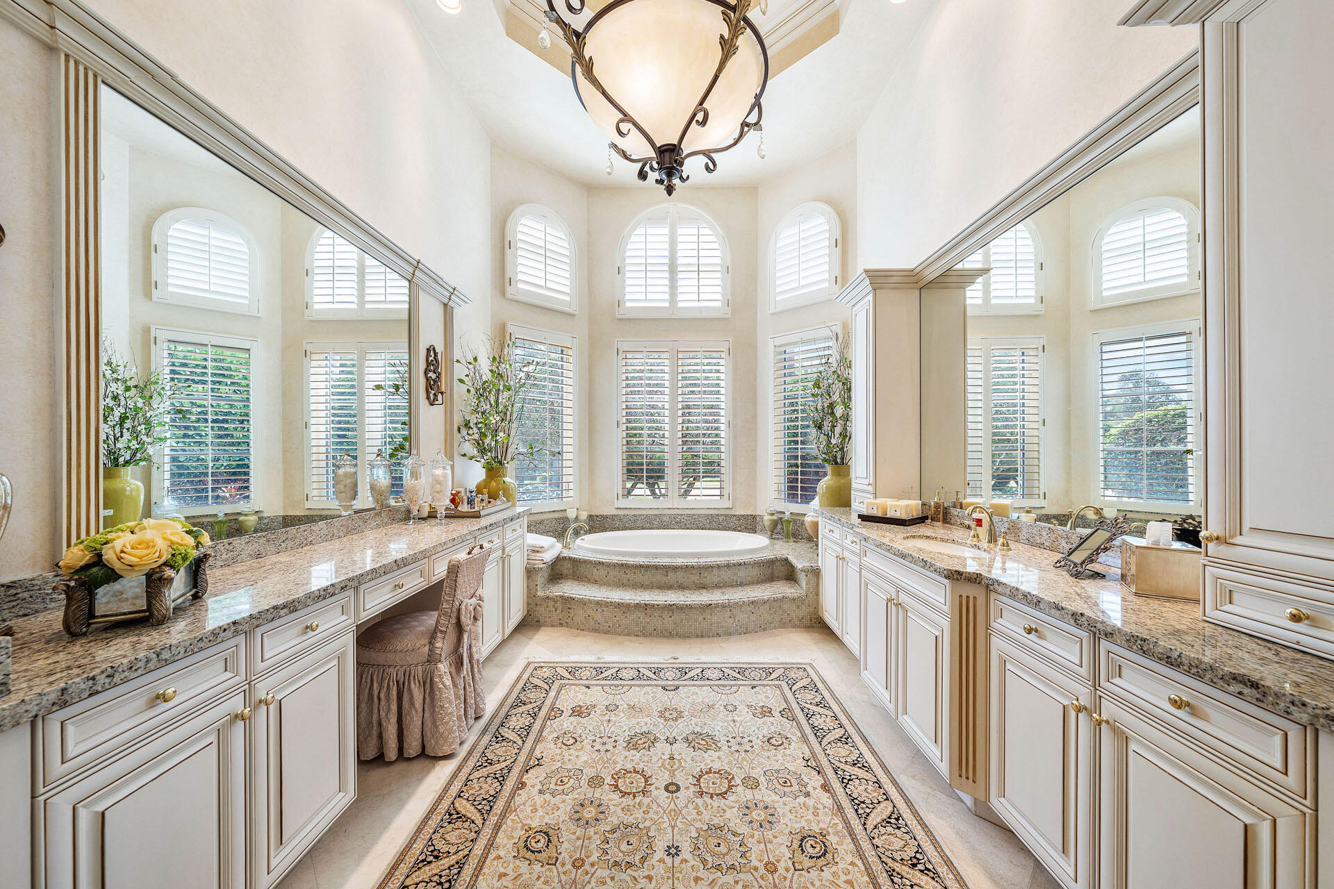 ROYAL PALM YACHT & COUNTRY CLUB - Residential
