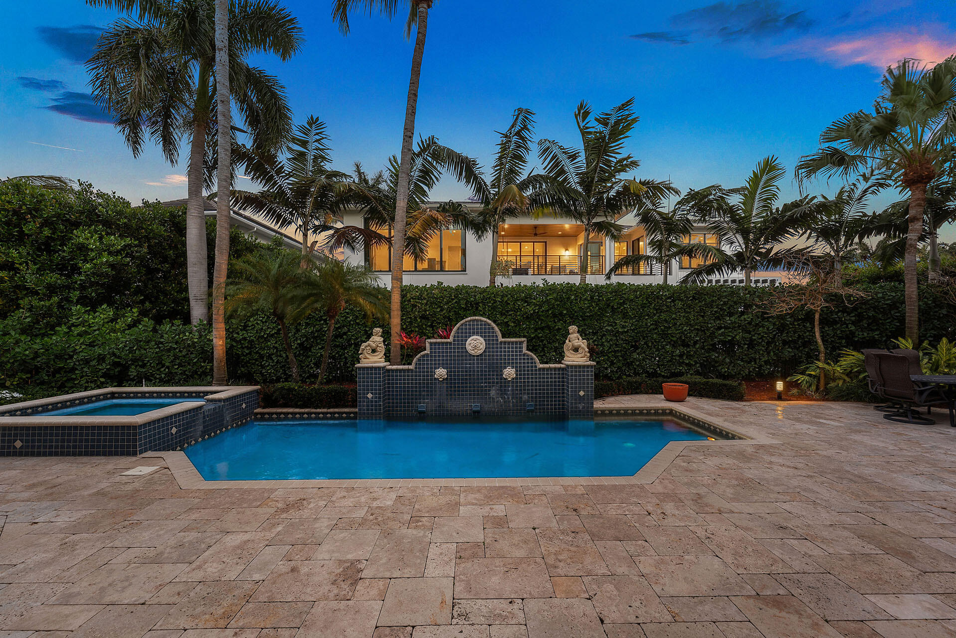 ROYAL PALM YACHT & COUNTRY CLUB - Residential