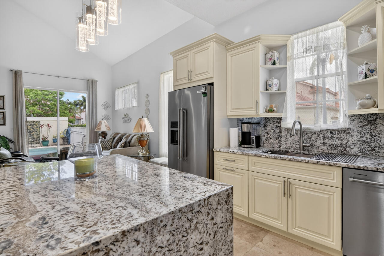 PGA RESORT COMMUNITY OF MONTEREY POINTE - Residential