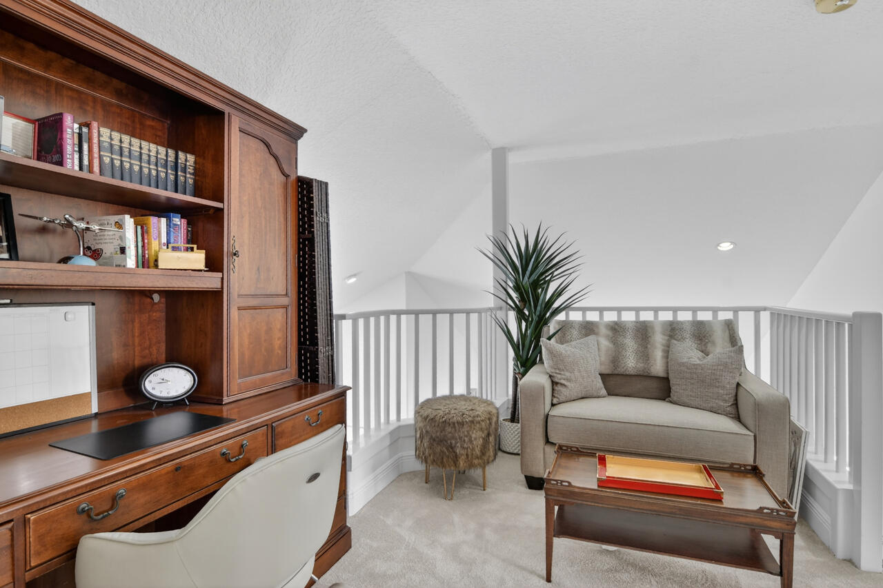 PGA RESORT COMMUNITY OF MONTEREY POINTE - Residential