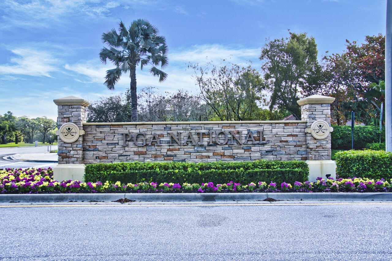 PGA RESORT COMMUNITY OF MONTEREY POINTE - Residential