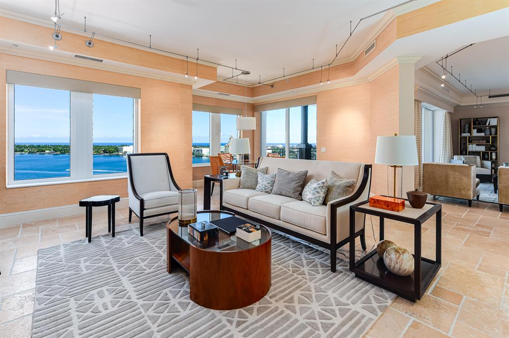 One Watermark Place - Residential