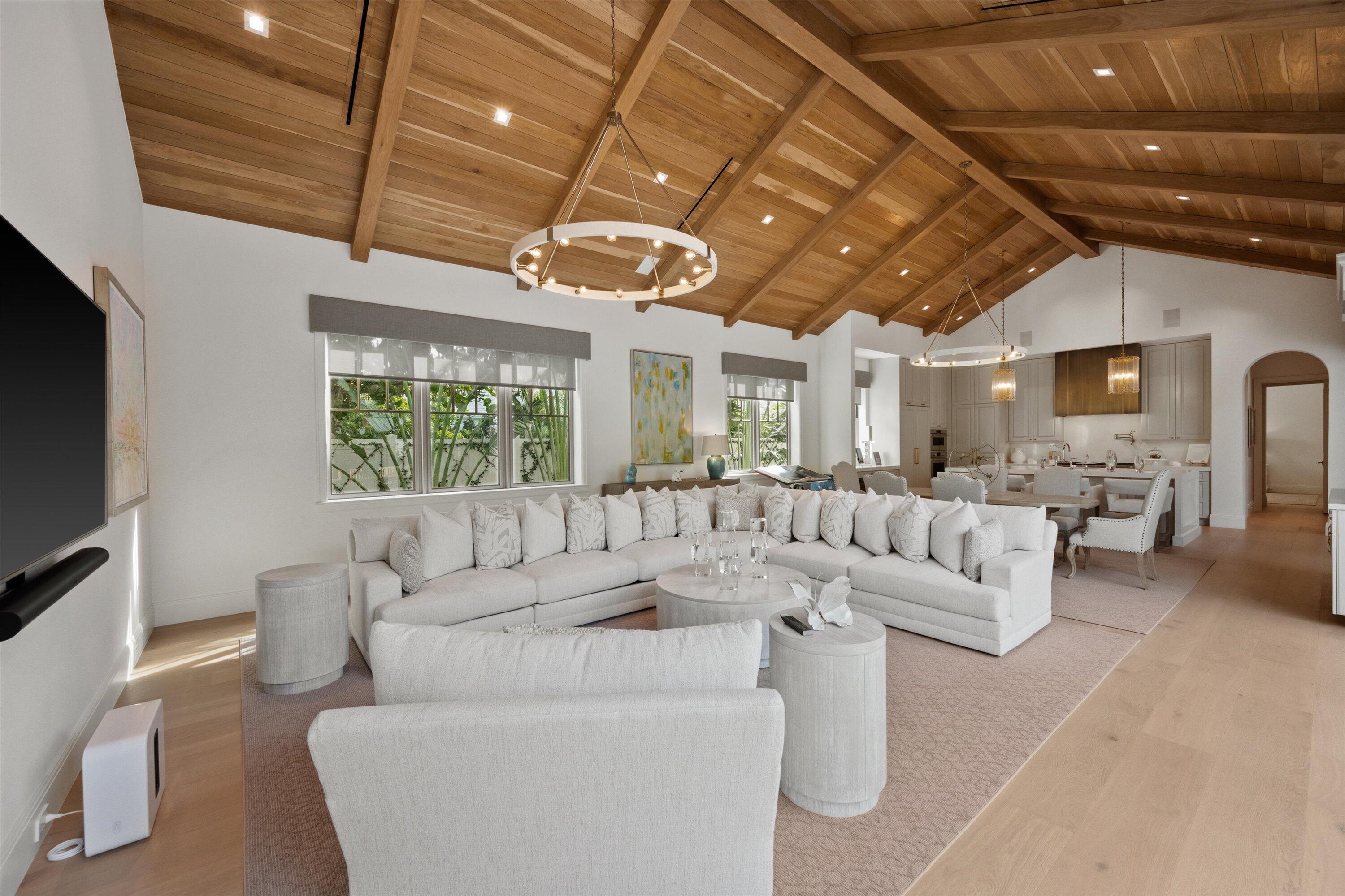 MIRAMAR SHORES IN - Residential