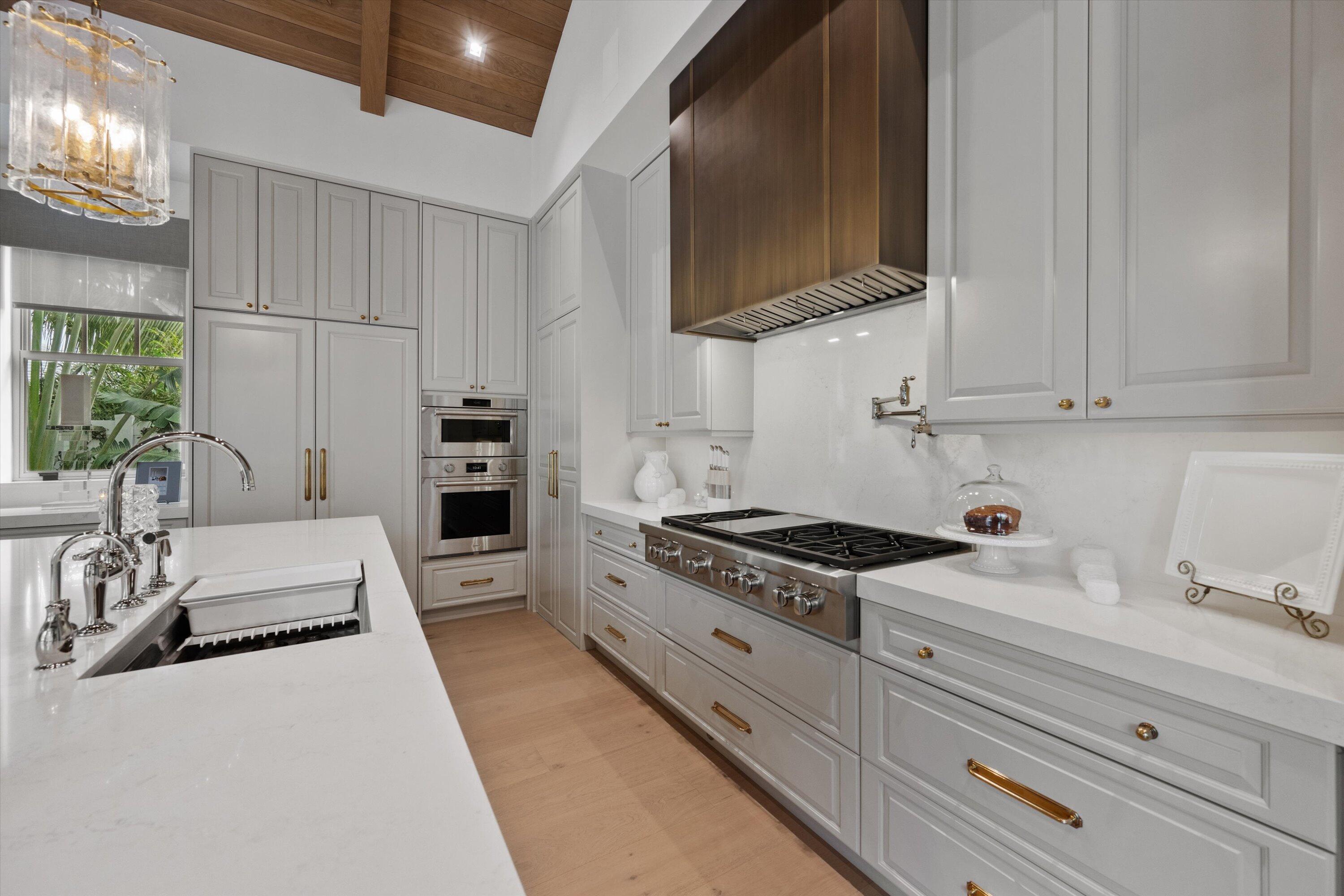 MIRAMAR SHORES IN - Residential