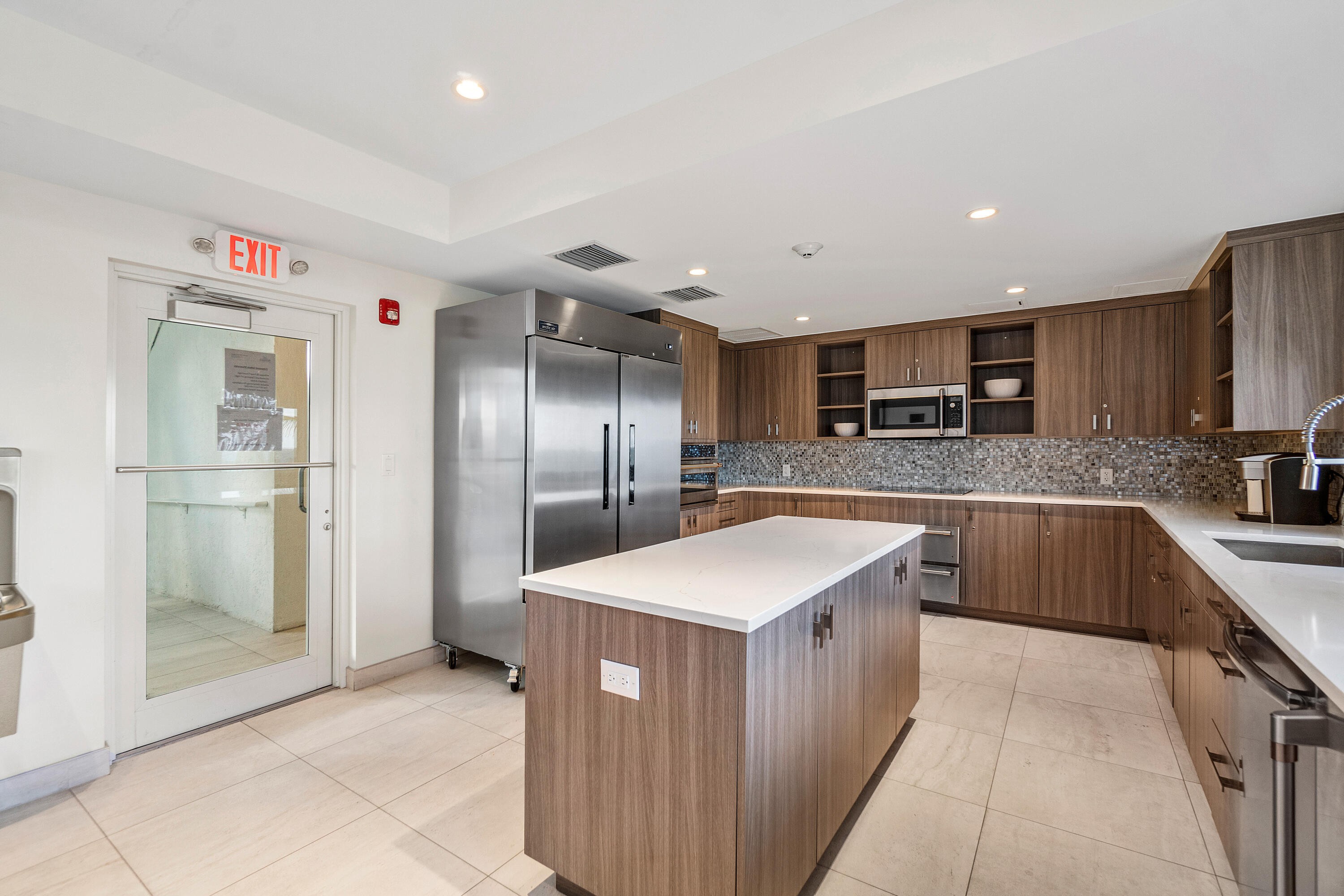 BRAEMAR ISLE CONDO - Residential
