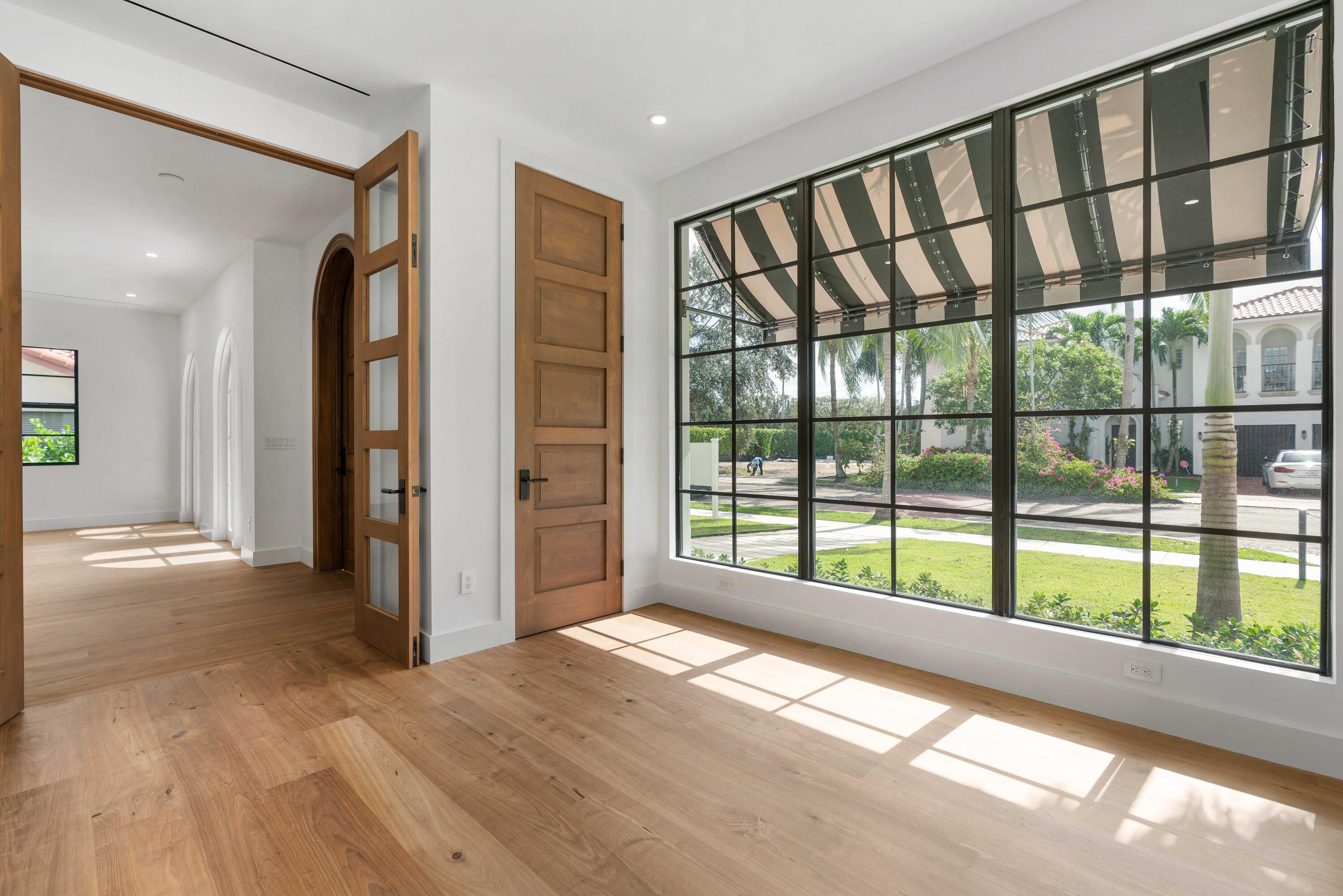 PERSHING PARK LAKE ADD - Residential