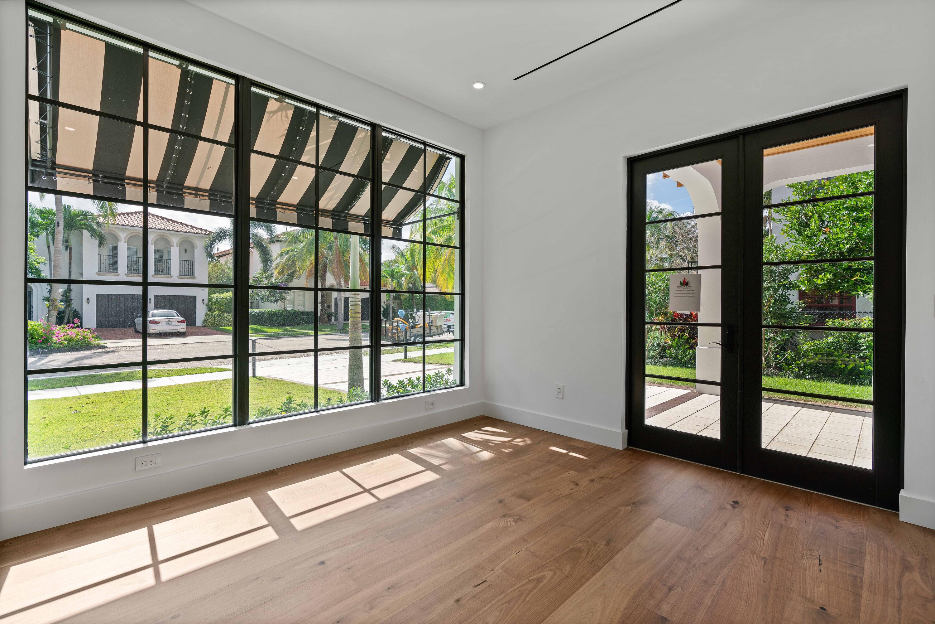 PERSHING PARK LAKE ADD - Residential