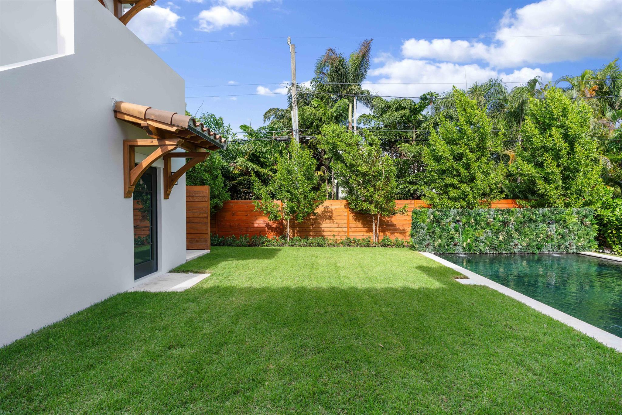 PERSHING PARK LAKE ADD - Residential