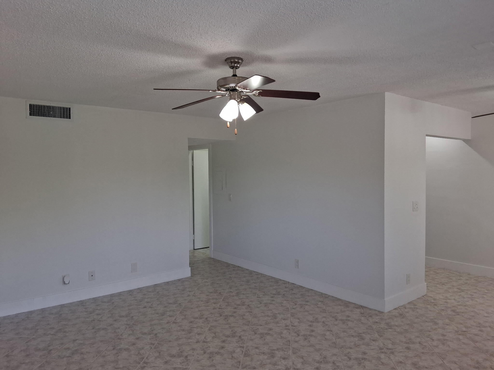 VILLAGE GREEN 4 CONDO - Residential Lease