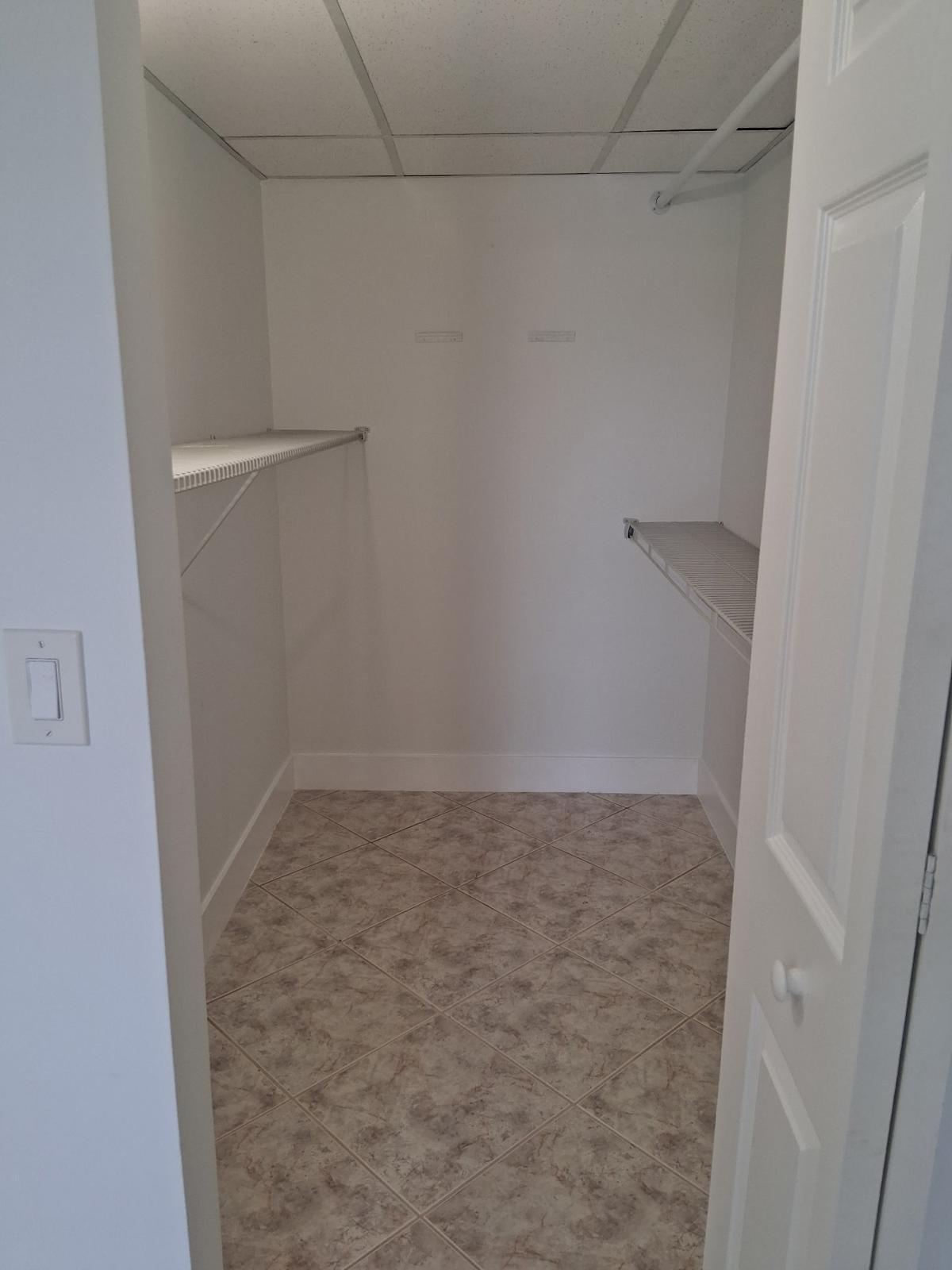 VILLAGE GREEN 4 CONDO - Residential Lease