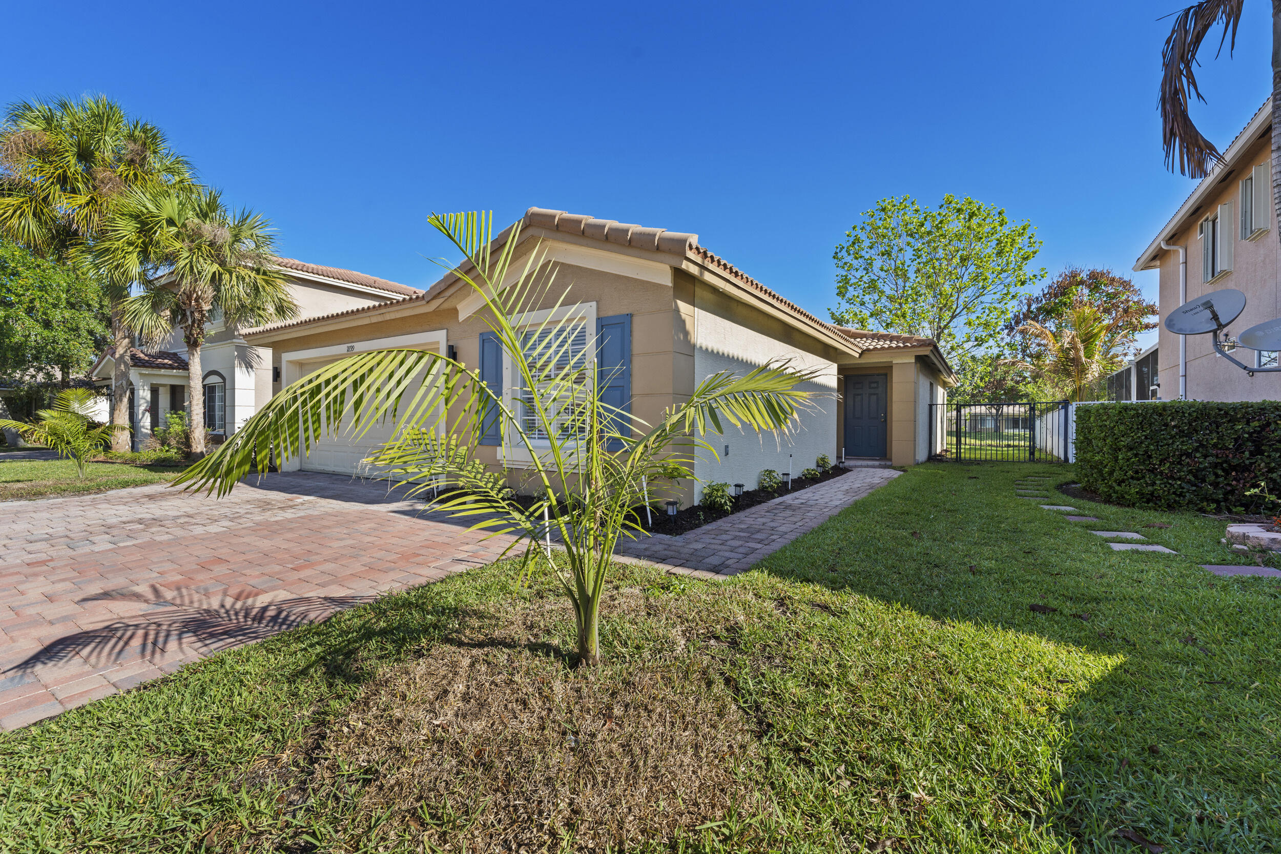 FIRST REPLAT OF PORTOFINO ISLES - Residential