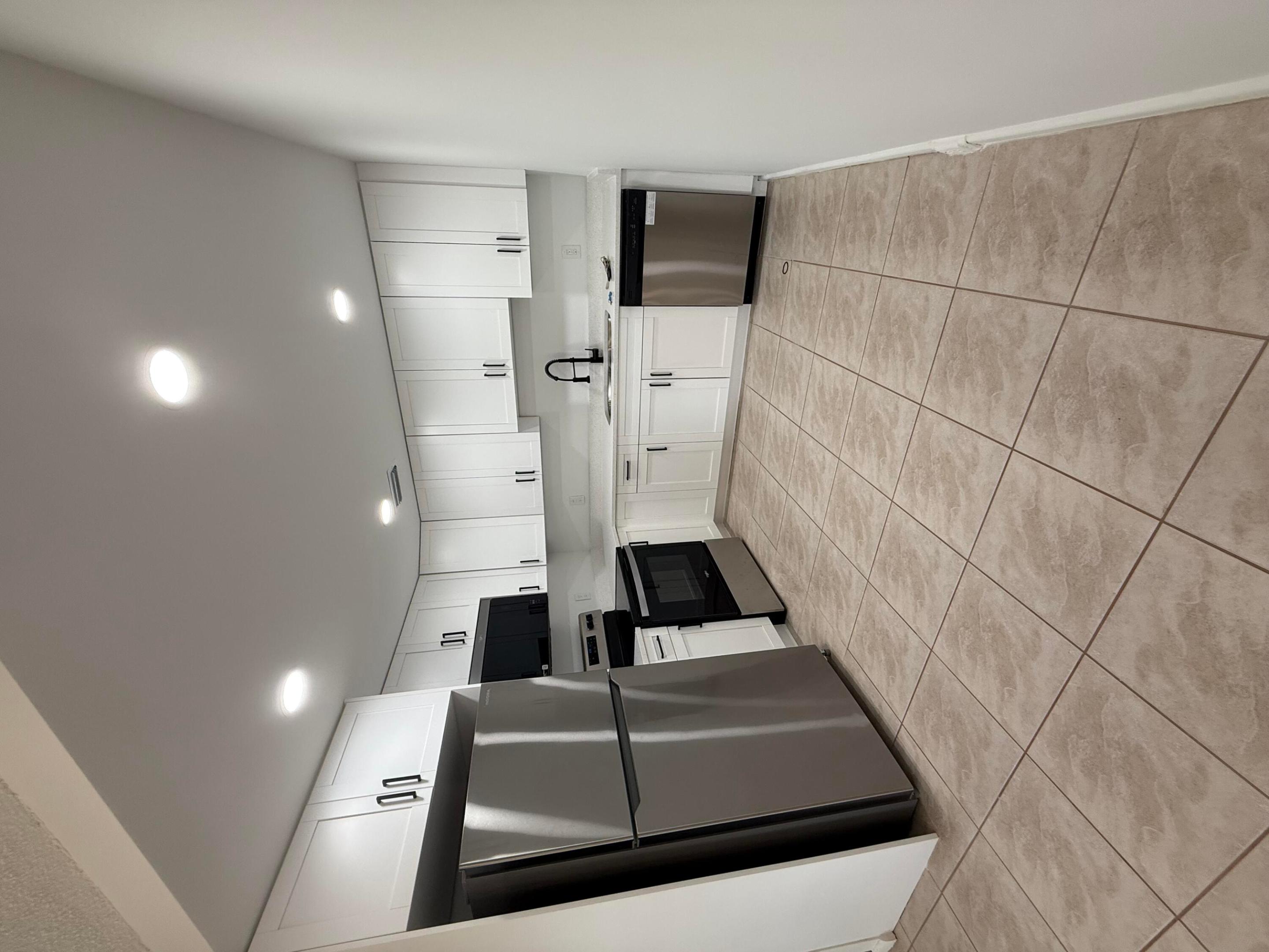 YARMOUTH AT CENTURY VILLAGE CONDO - Residential