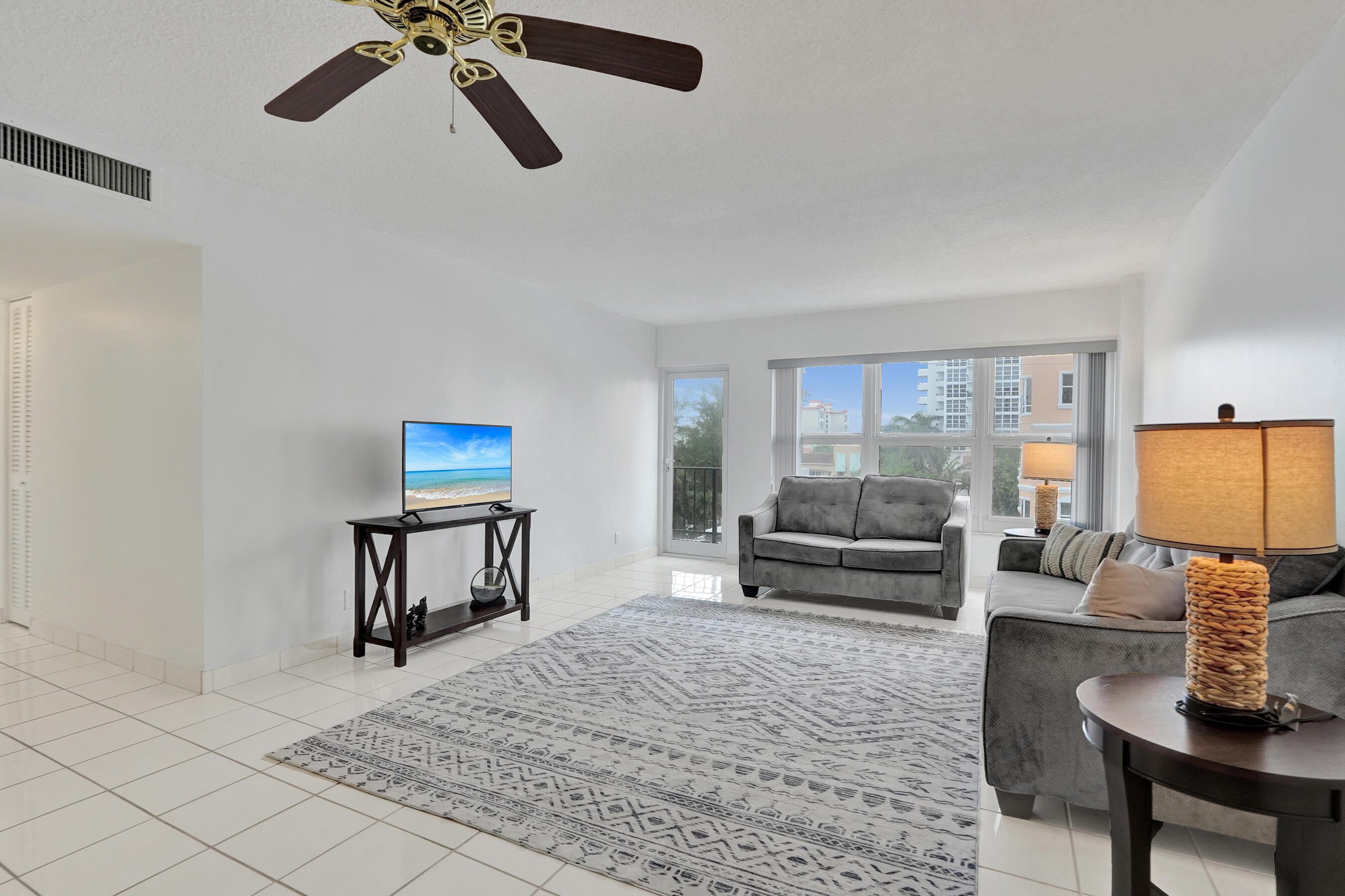PARLIAMENT HOUSE CONDO - Residential